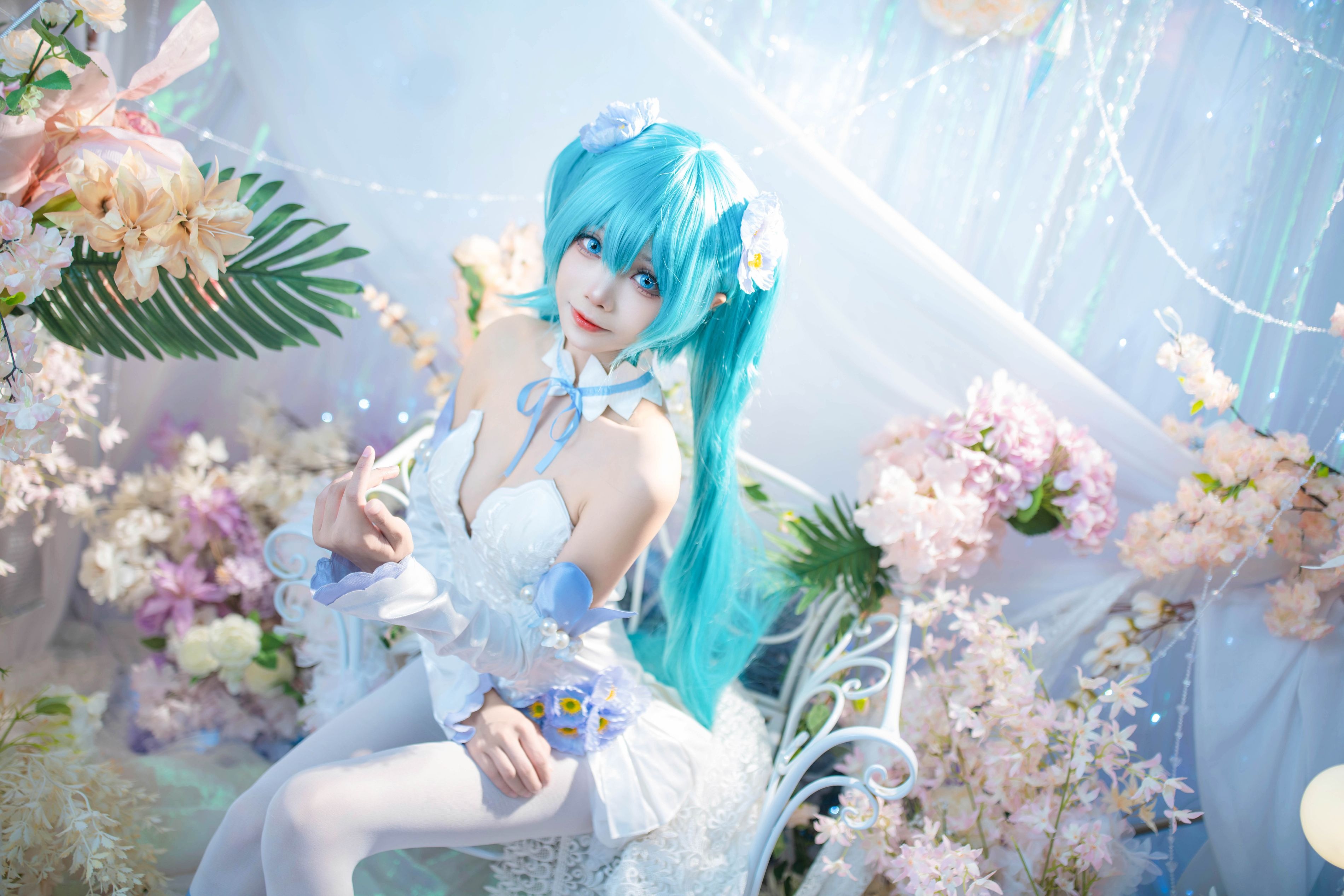 艾西愛威斯特 初音 粉蝶花 42P
