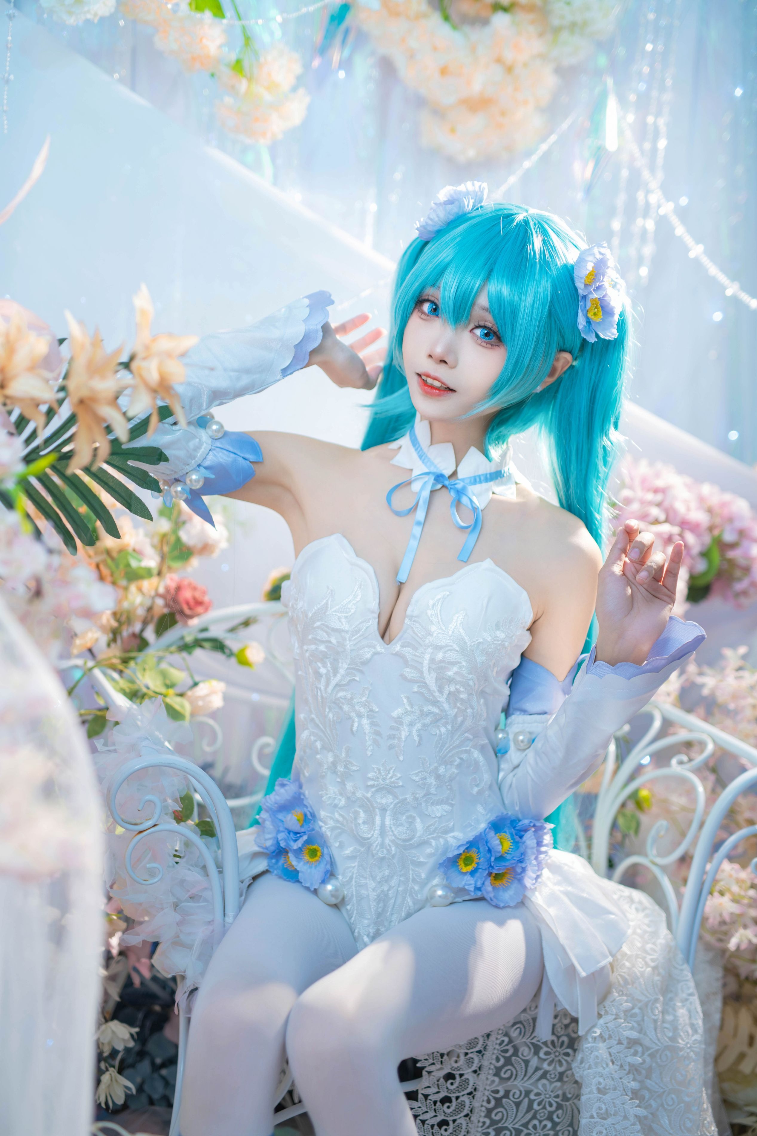 艾西愛威斯特 初音 粉蝶花 42P