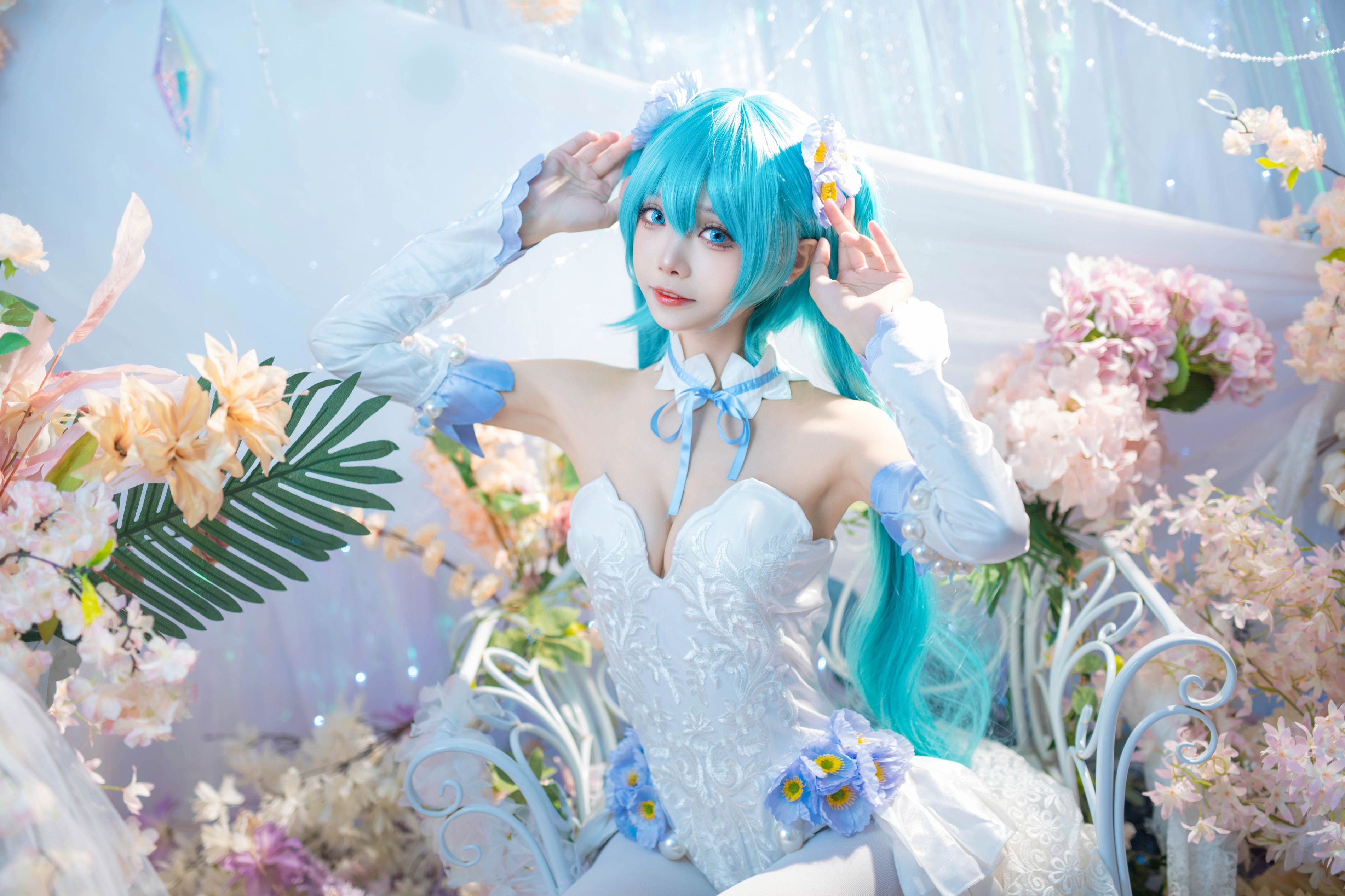 艾西愛威斯特 初音 粉蝶花 42P
