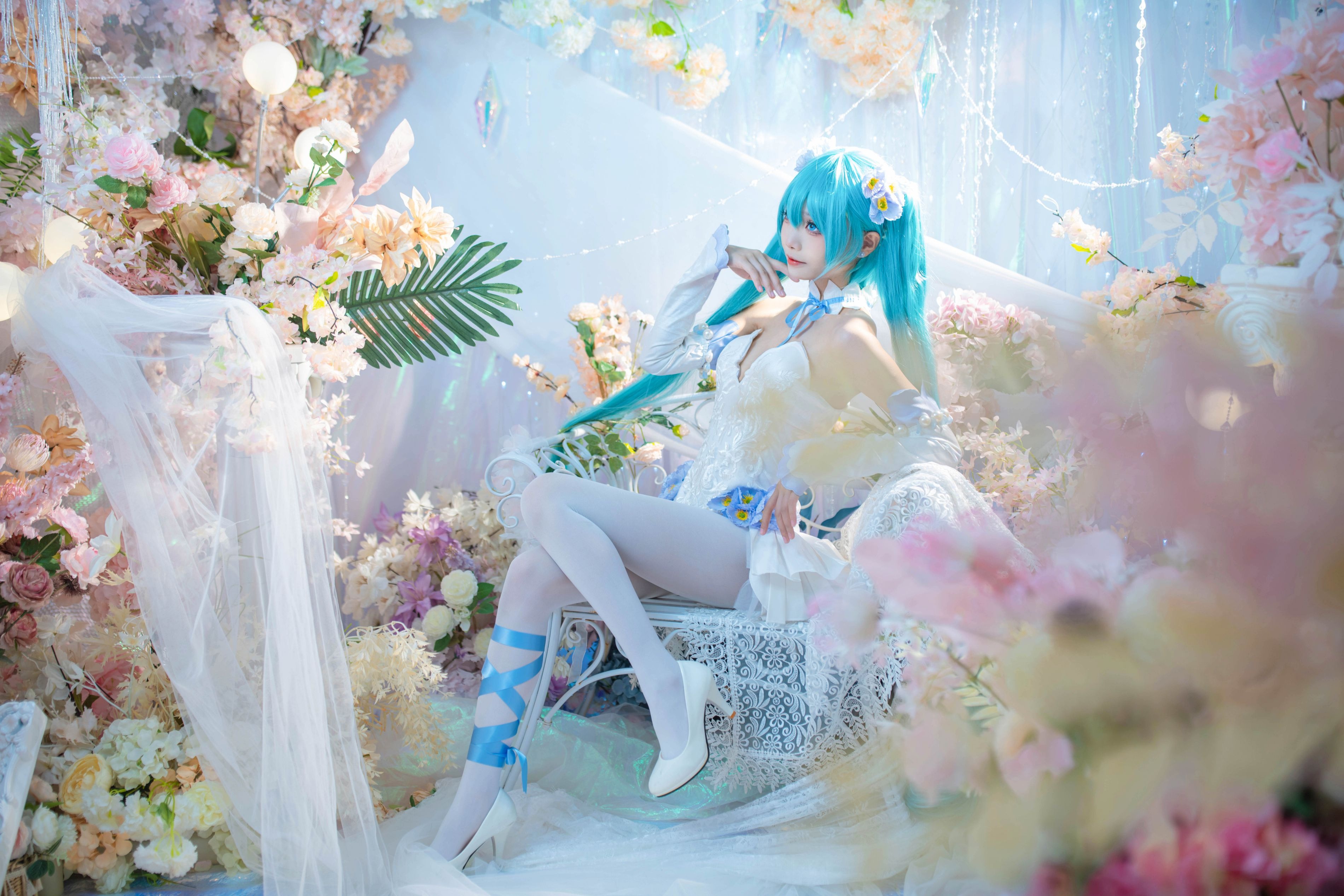 艾西愛威斯特 初音 粉蝶花 42P