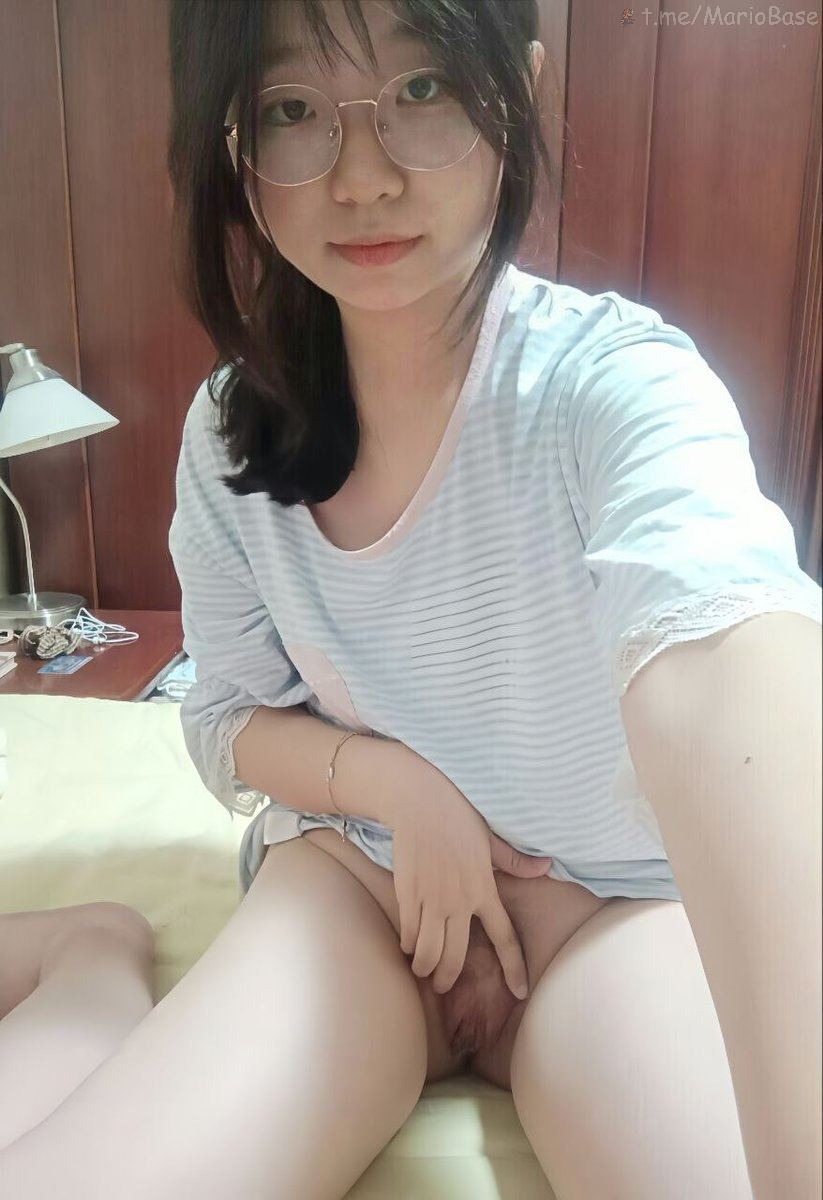 Tập hợp - Nữ thần trước mặt người, Phụ nữ trên giường - Số 34 [100 trang