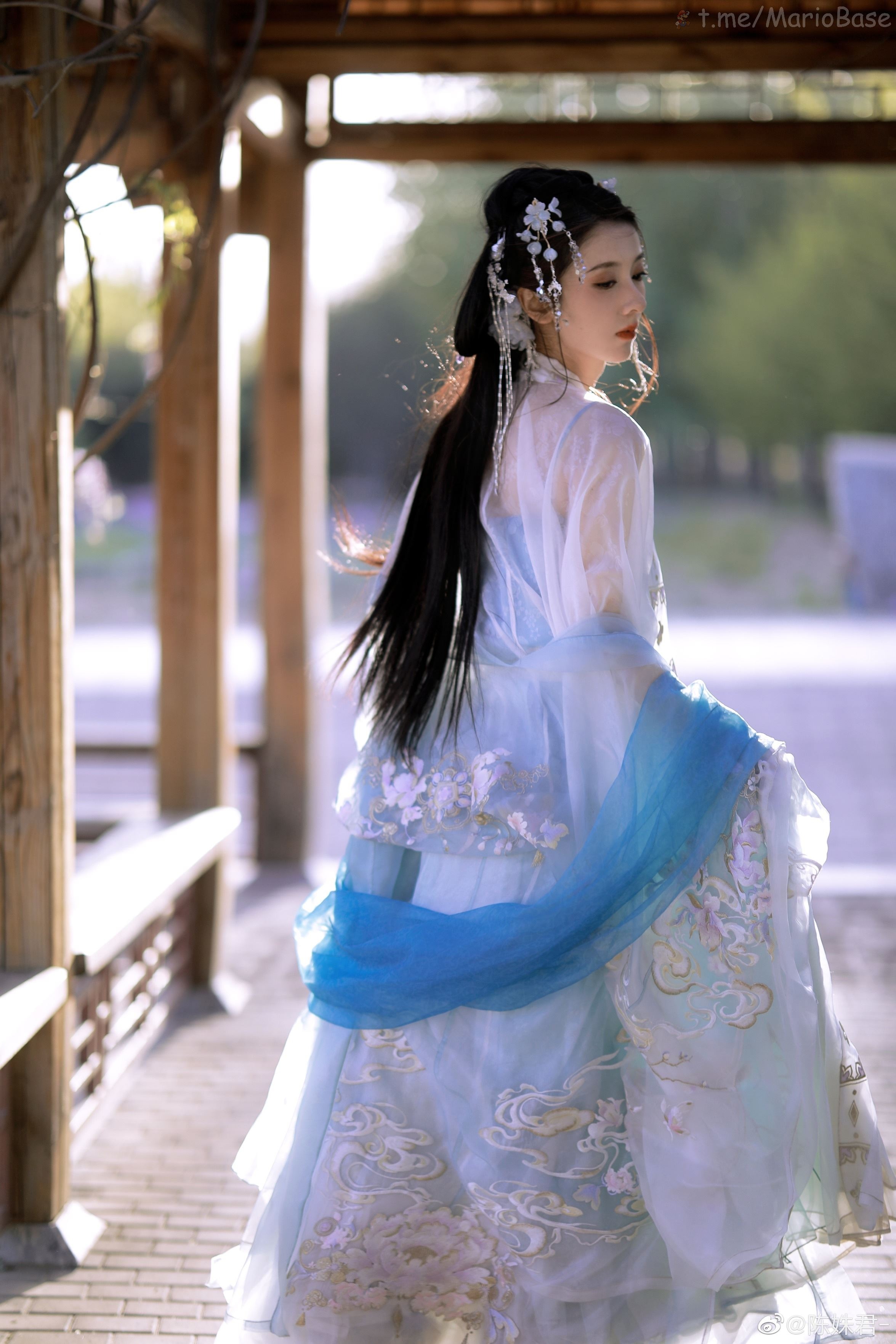 ชุดรวม - ฉางฉีเป็นกระโปรงล่าง ซือฉีเป็นเสื้อบน - ฉบับที่ 23 [100 หน้า