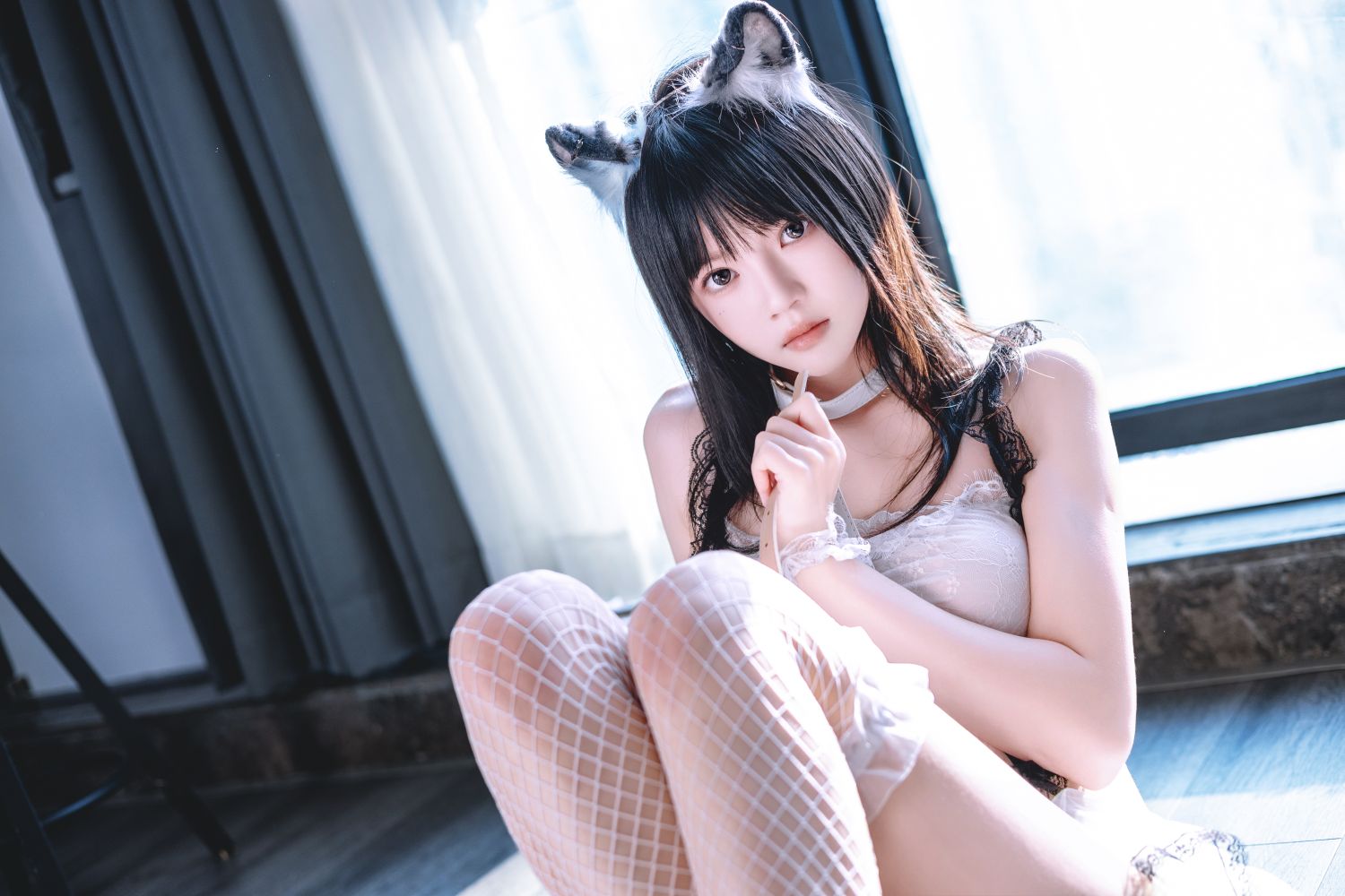 Anh Đào Miêu - Ưng Báo