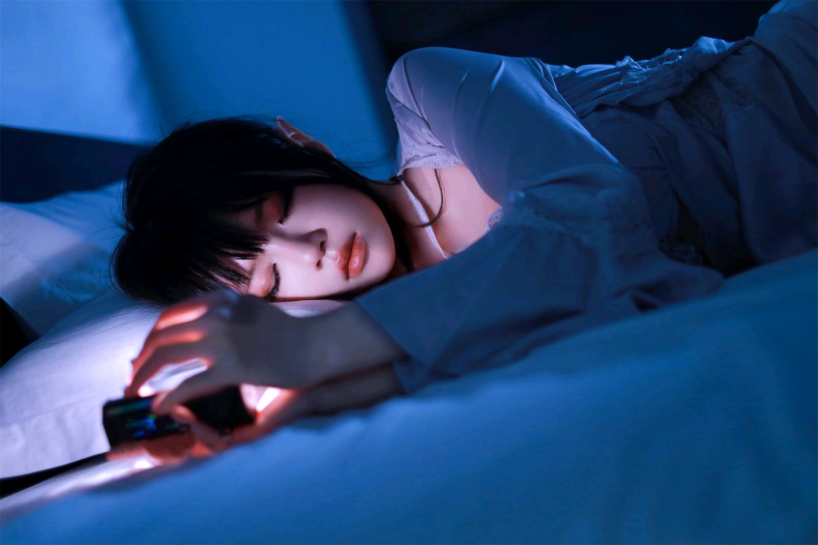 Sakura Tou Miao 盏月 Photo Set
