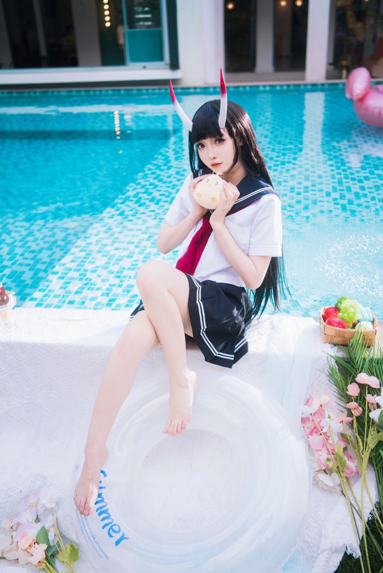 Feng Jiangjiang, Zumu Zi, Noshiro x Sake Nio Swimsuit