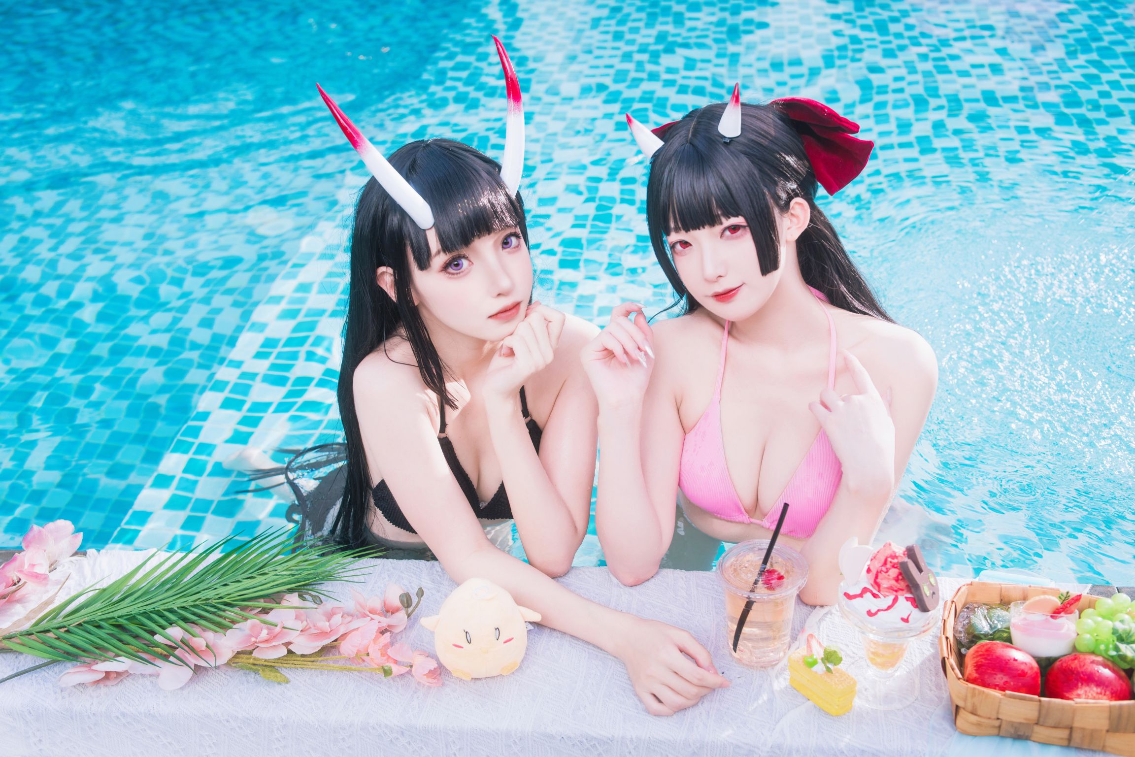 Feng Jiangjiang, Zumu Zi, Noshiro x Sake Nio Swimsuit