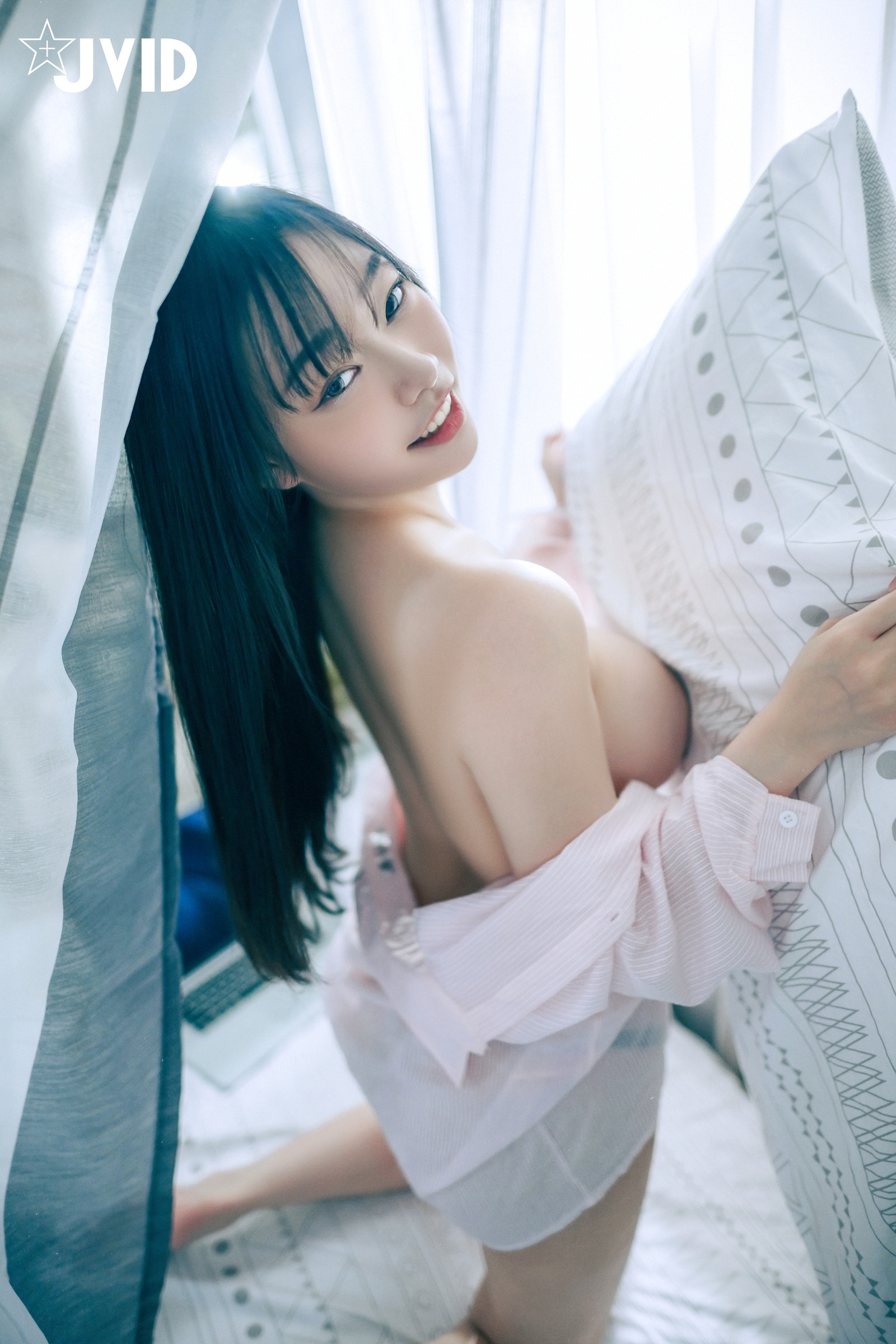 [JVID]苡昕Slivia-超巨乳女性秘書159 P
