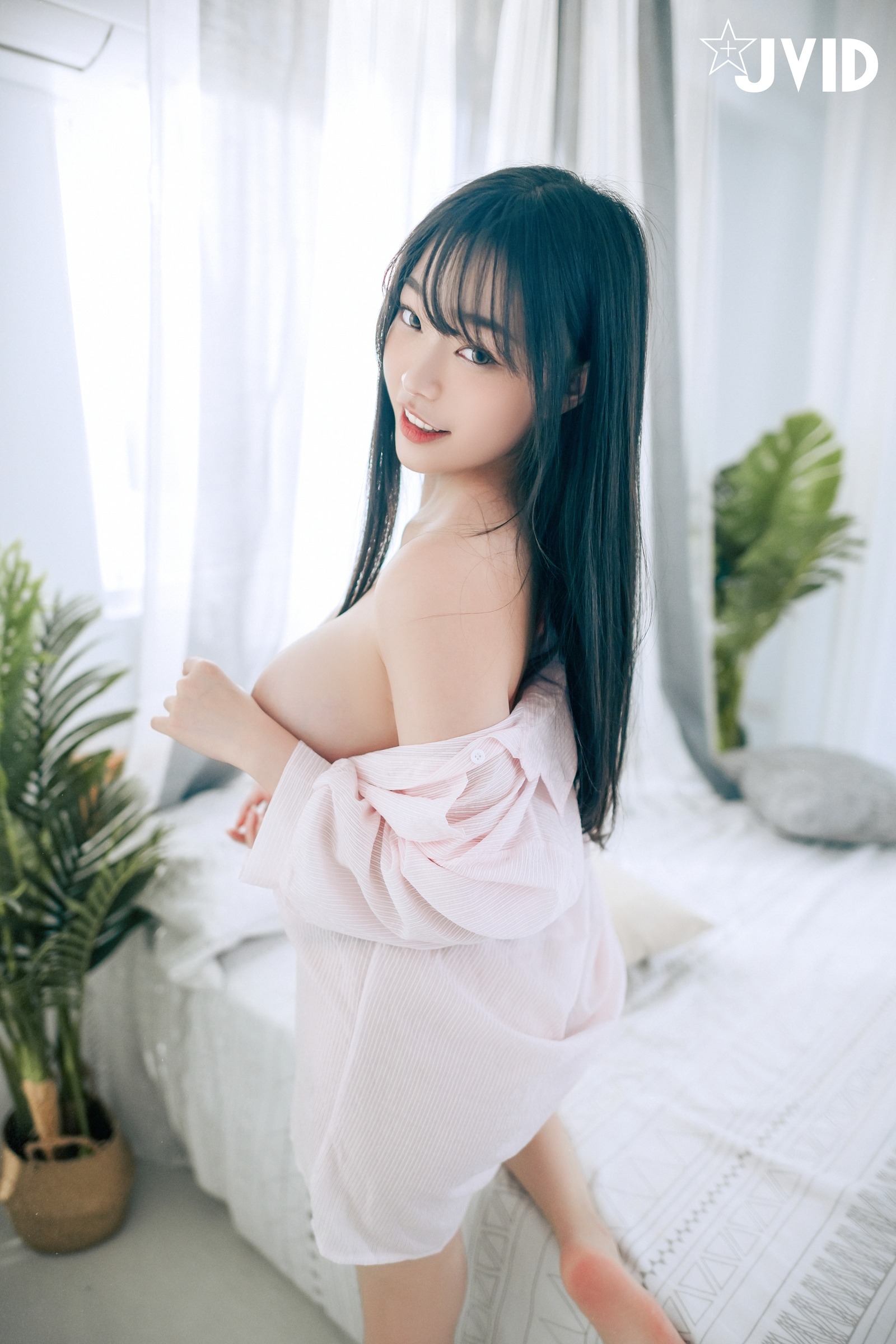 [JVID] 苡昕Slivia - 超巨乳女秘書 159P