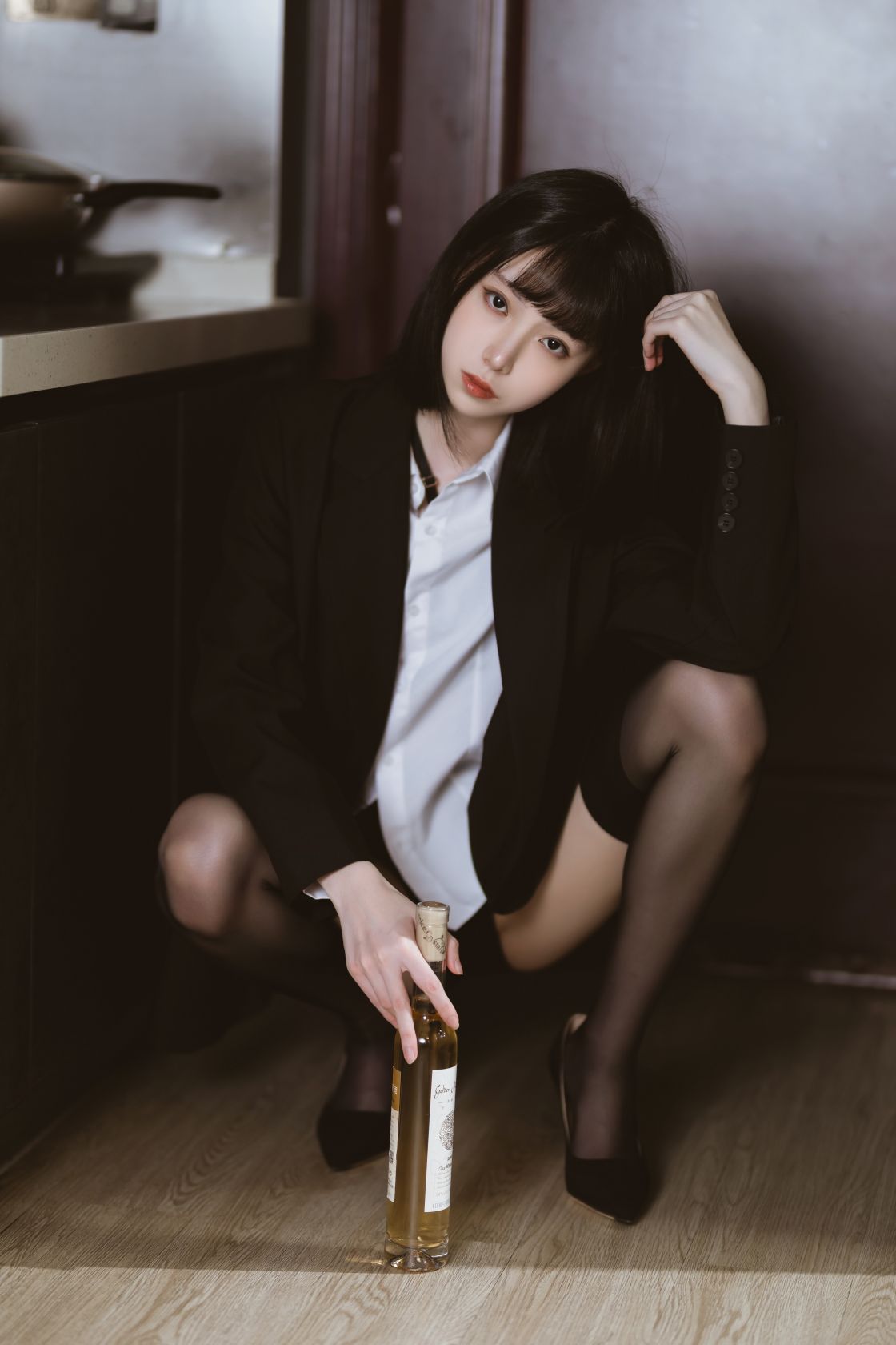 許嵐LAN - 醉酒OL [60P2V-759MB