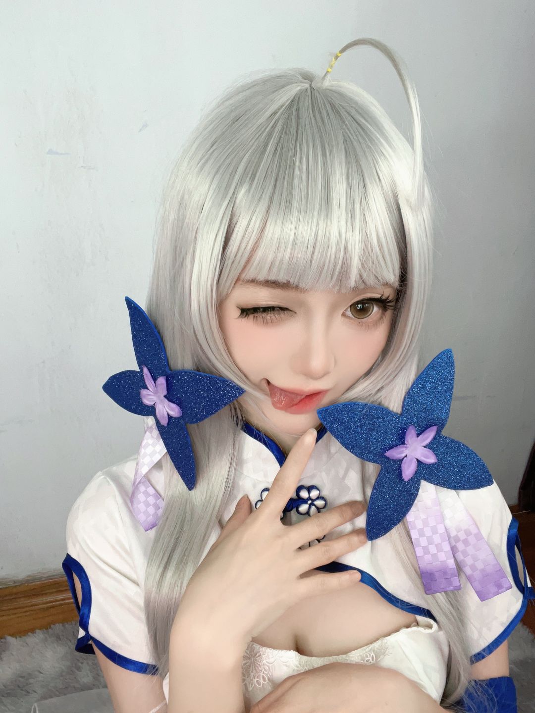 หมอบลง หลอก โม - glitter selfie
