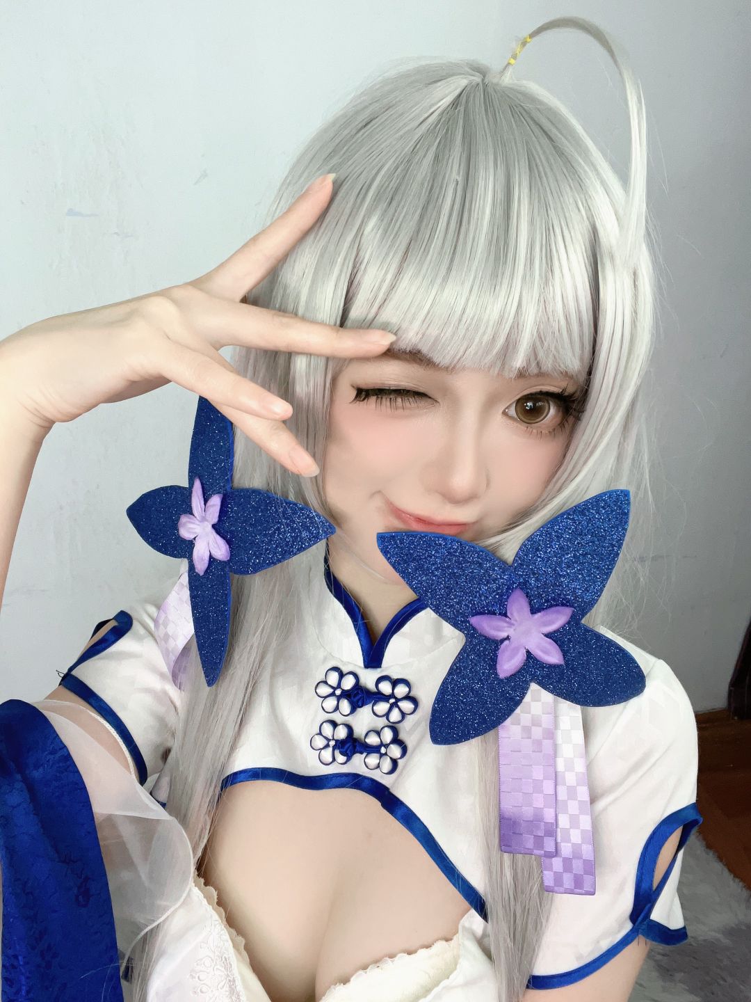 หมอบลง หลอก โม - glitter selfie