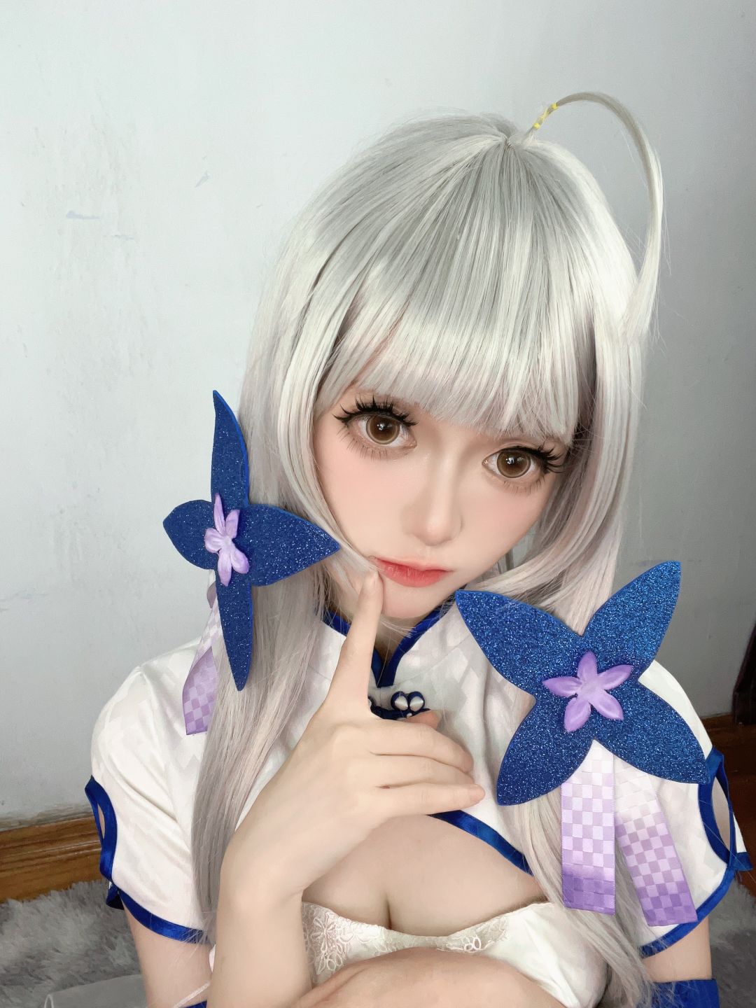 หมอบลง หลอก โม - glitter selfie