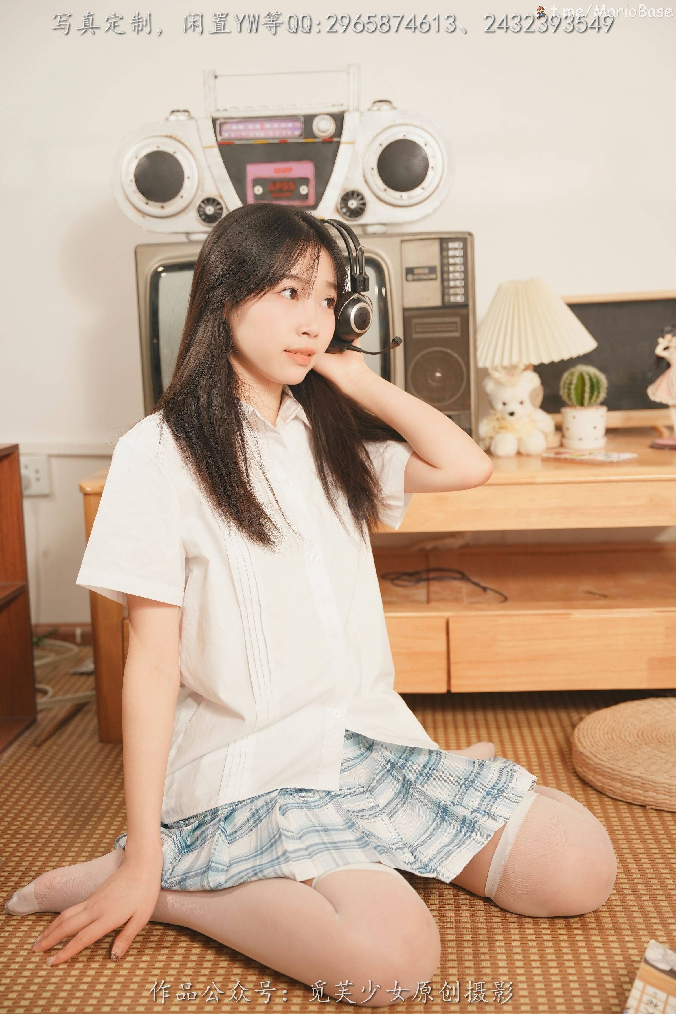 Mifu Girl] NO.114 Min Min - Youth is about taking photos of school uniforms to record it! [124P2V