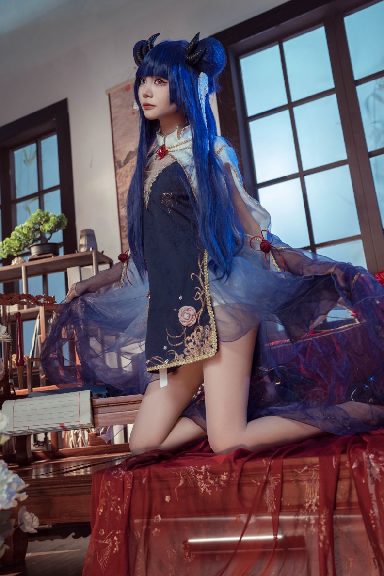 艾西Aiwest - 伊吹新年旗袍 [35P-910MB