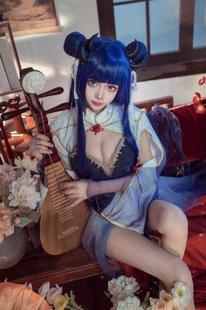 艾西Aiwest - 伊吹新年旗袍 [35P-910MB