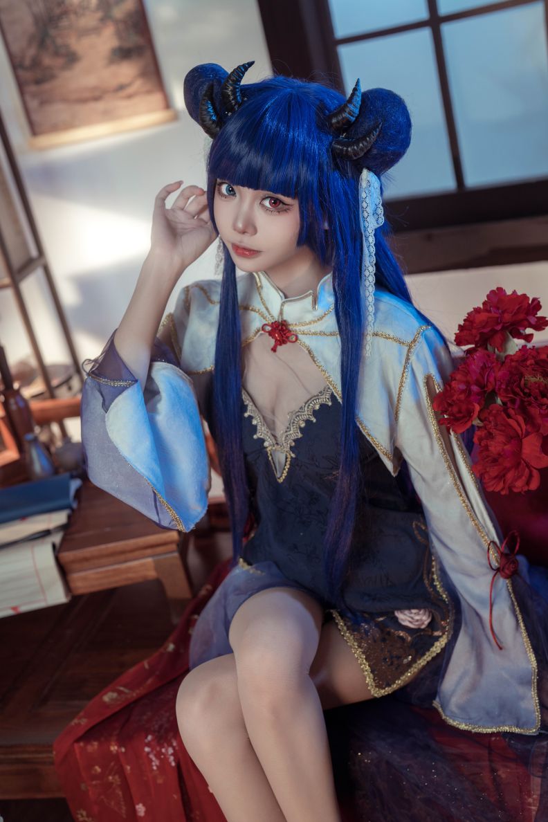艾西Aiwest - 伊吹新年旗袍 [35P-910MB