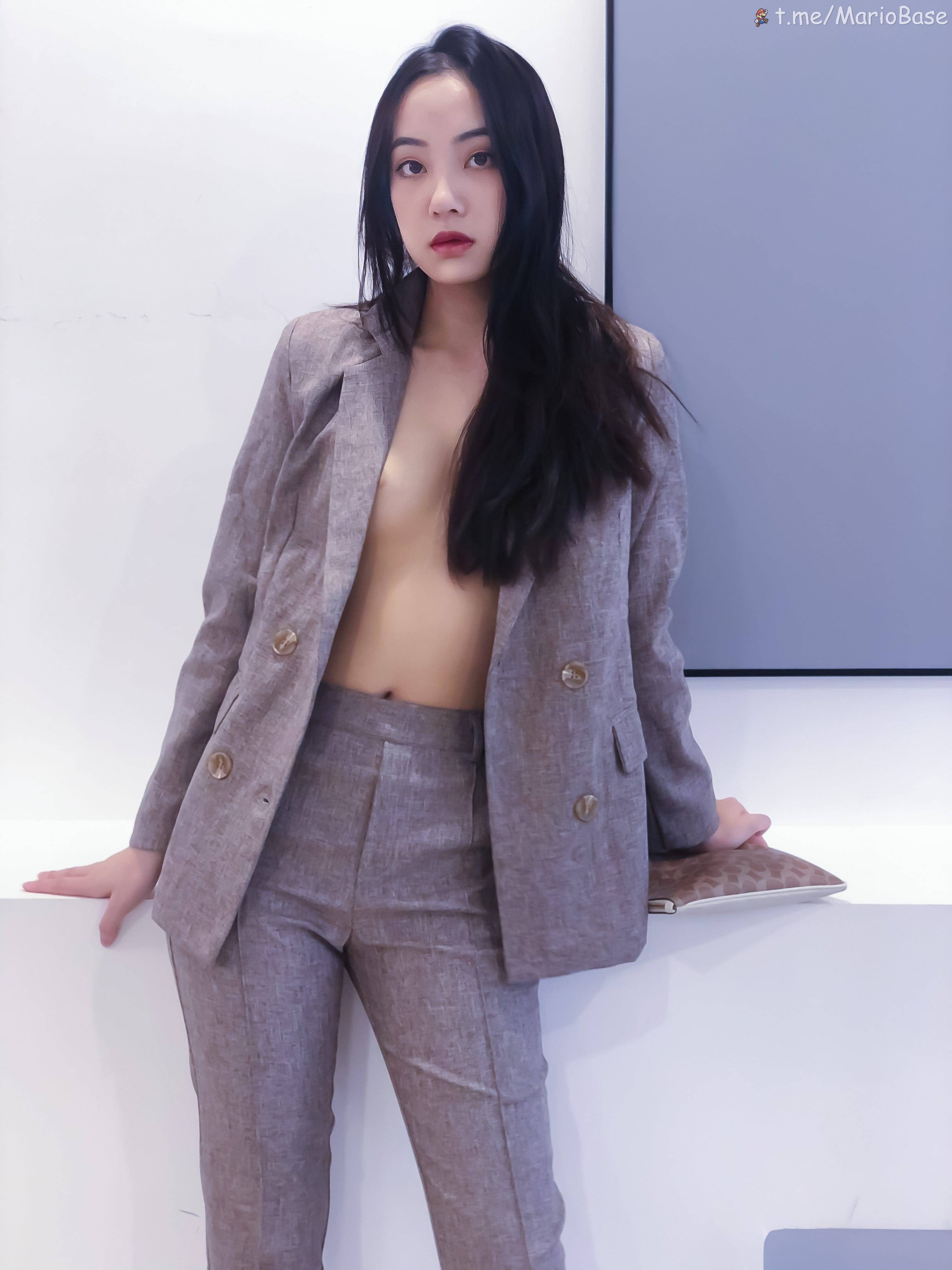 婕哥 - 小さなスーツ [49P1V