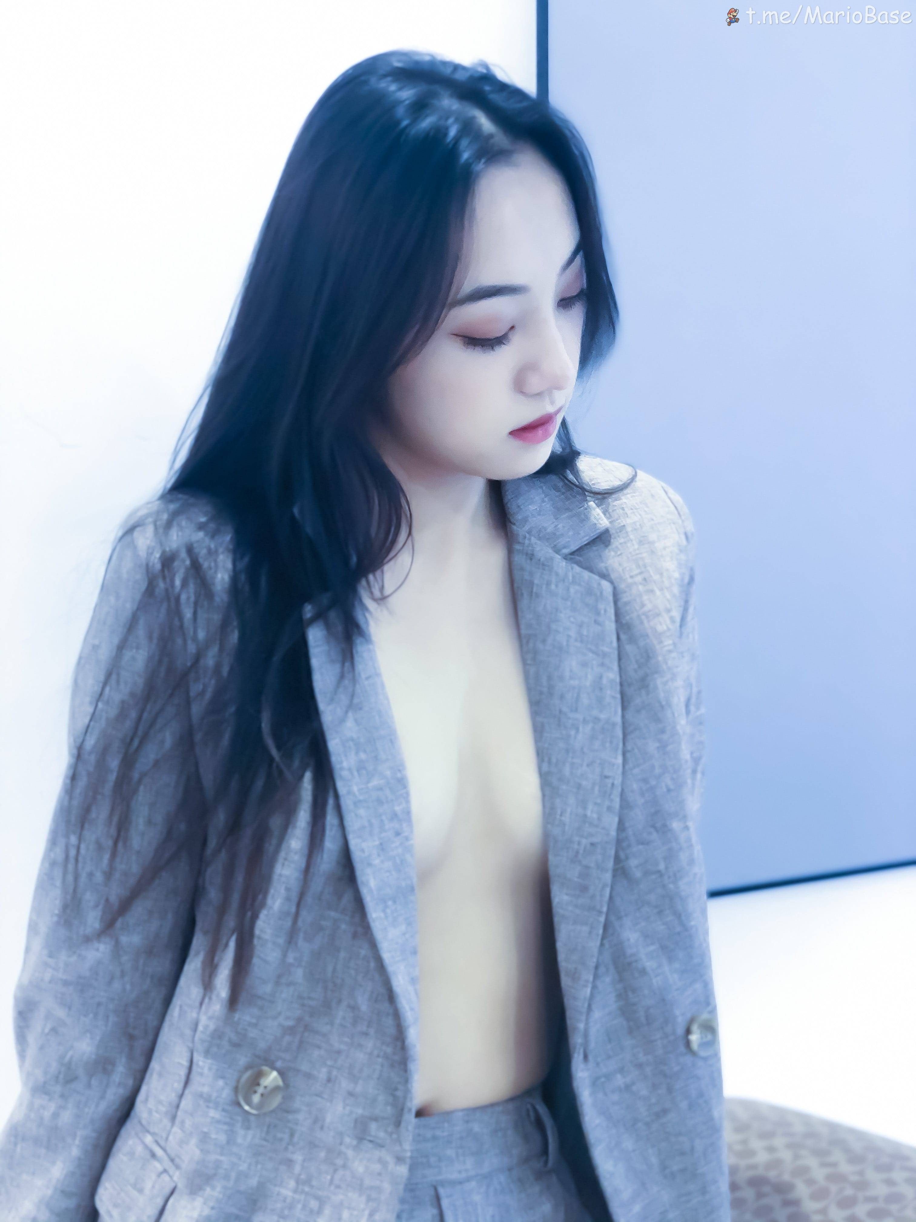 婕哥 - 小さなスーツ [49P1V