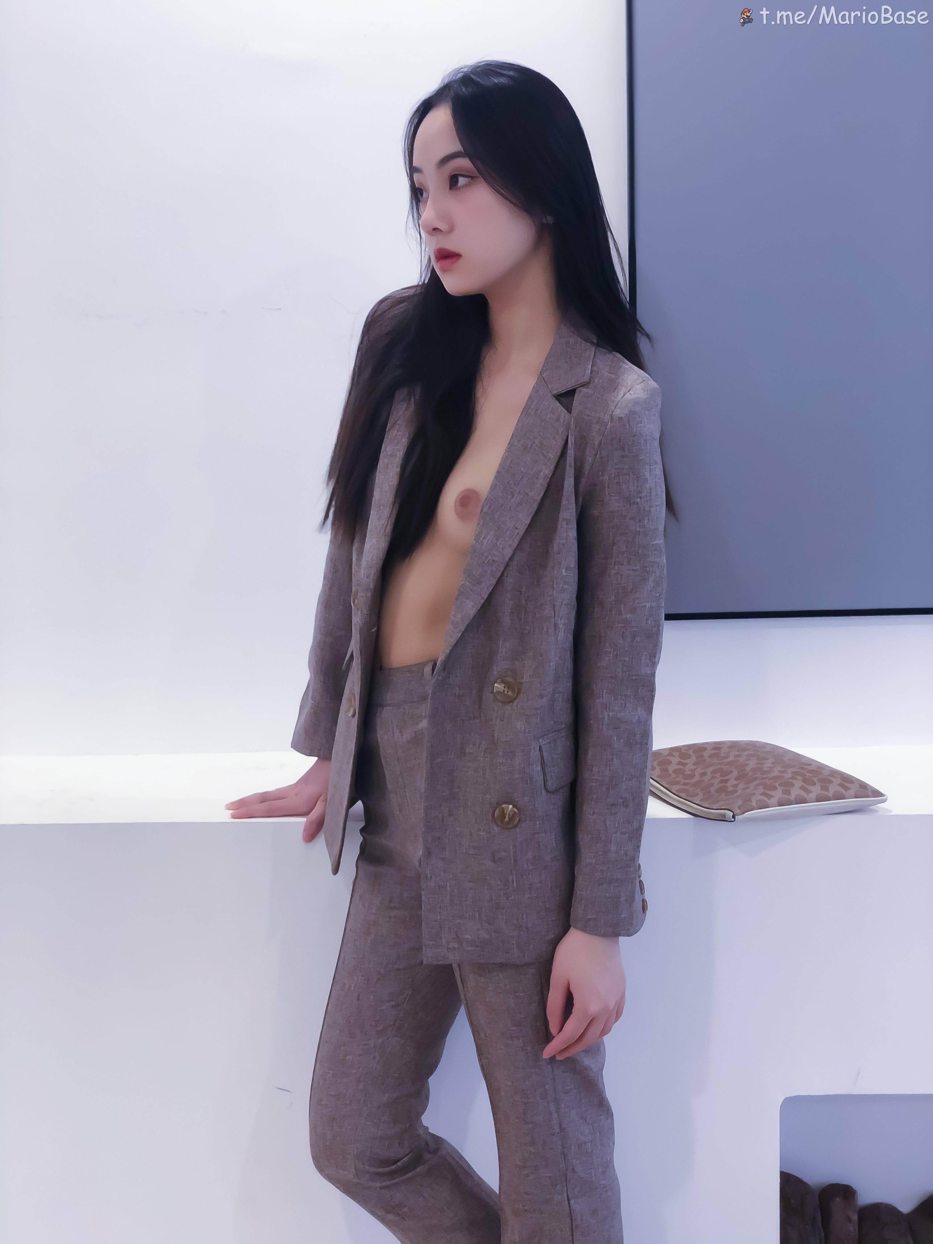 婕哥 - 小さなスーツ [49P1V