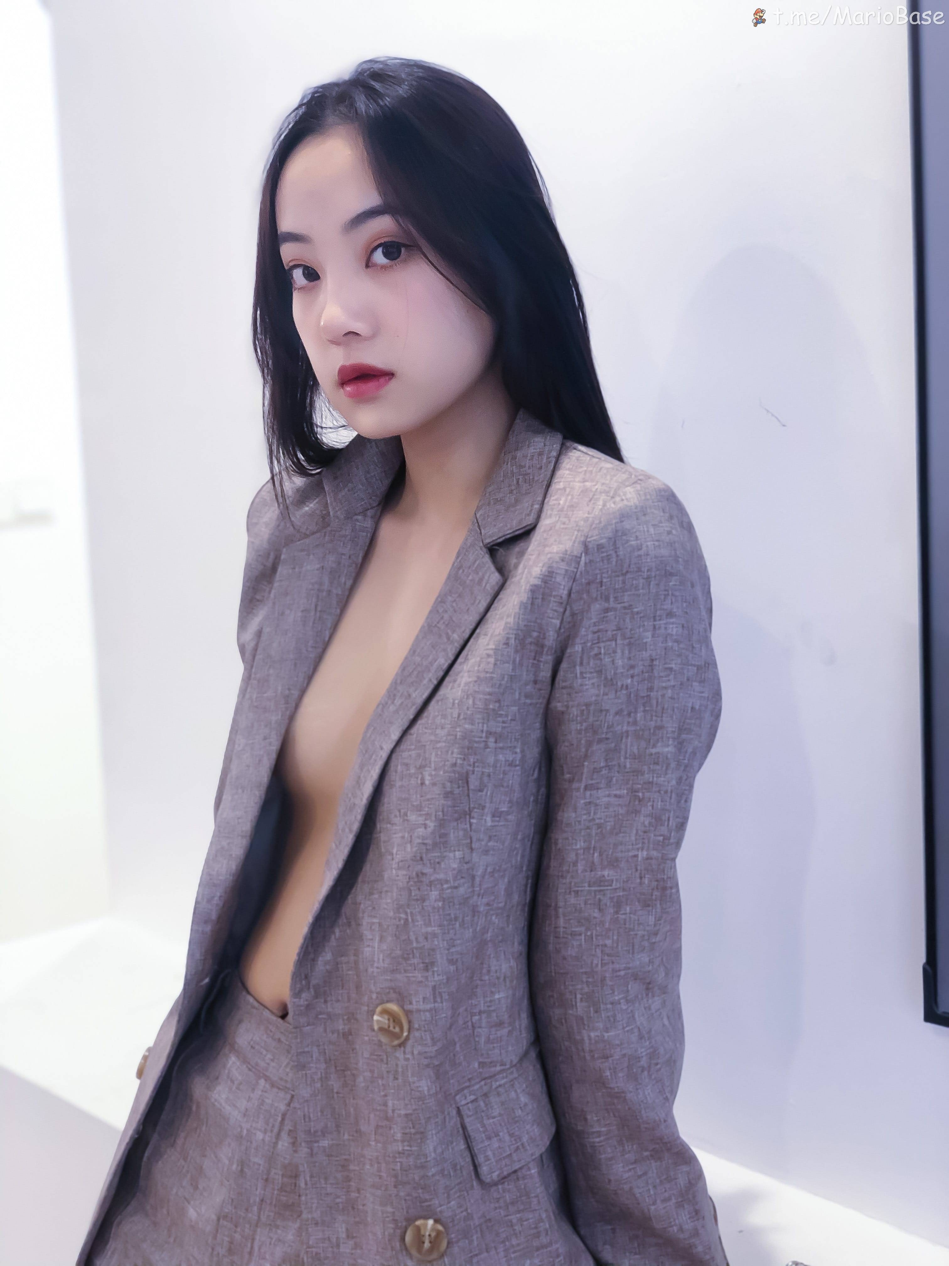 婕哥 - 小西裝 [49P1V