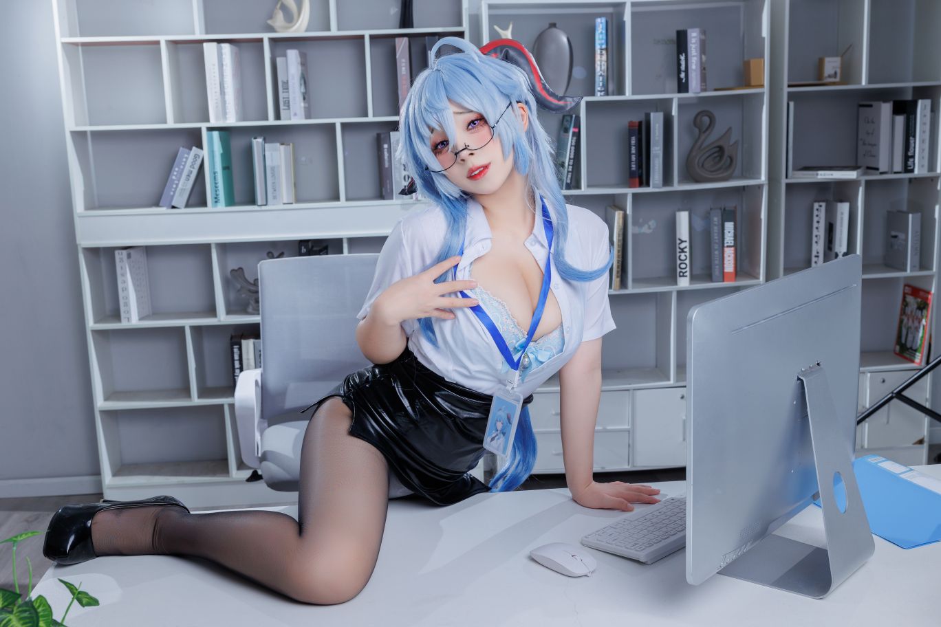 ฮูเทาเหมียวคุรุมิเนโกะ - กานยูโอแอล