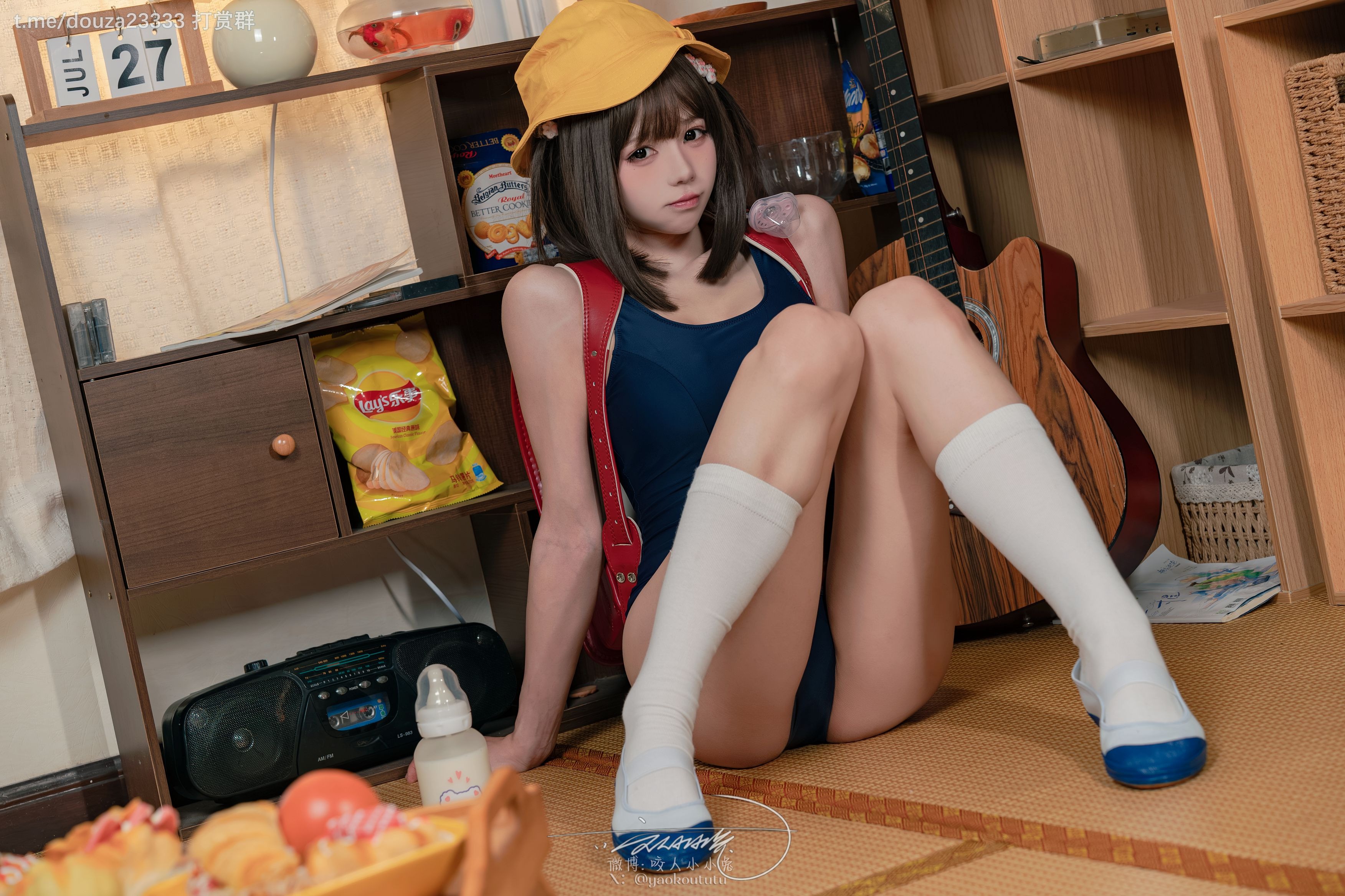 June work "奶嘴死库水" 72P+1V by Gee (June 14 reward group resources)