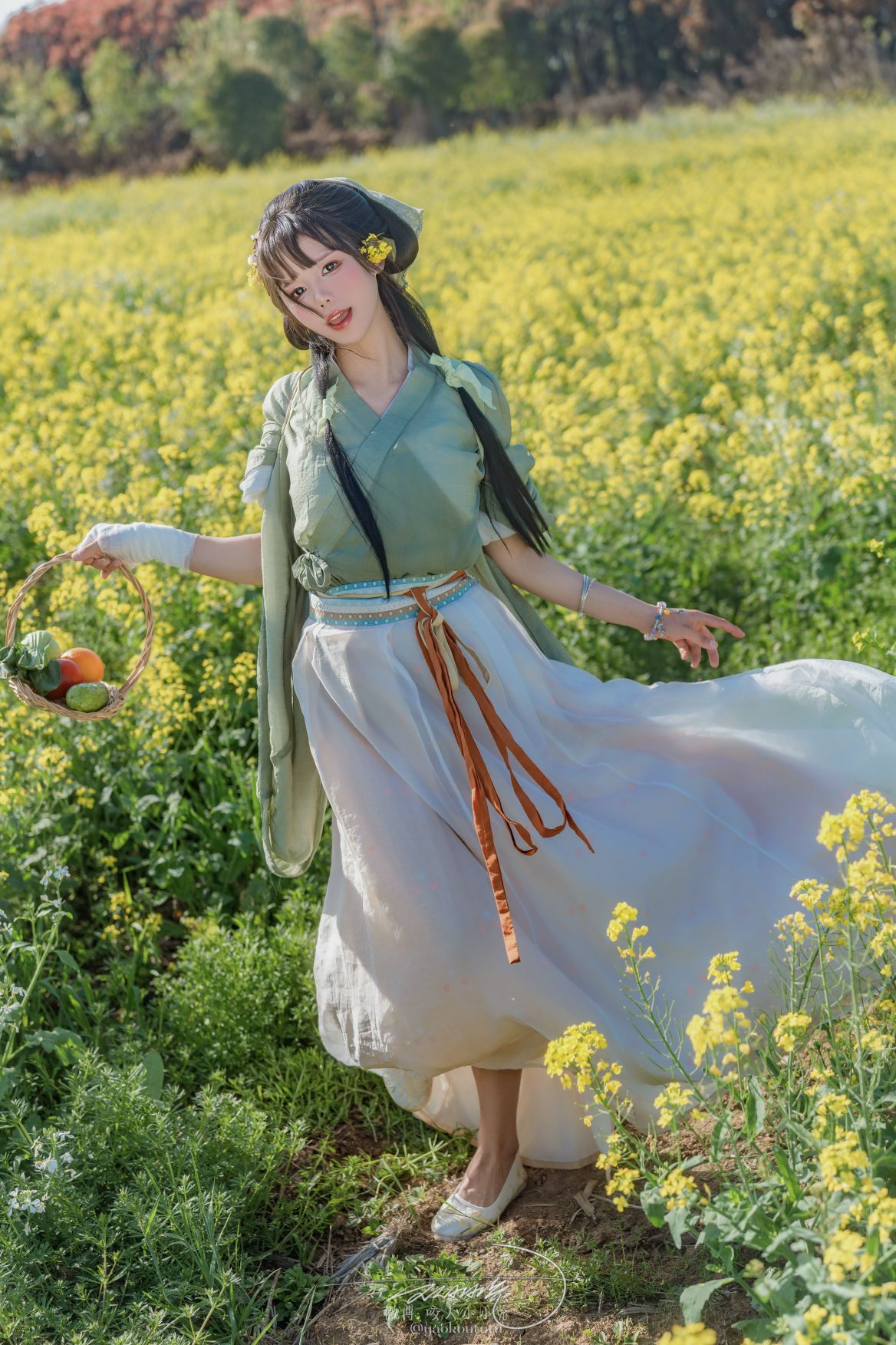 Thỏ Cắn Người Nhỏ Nhỏ  Thỏ Dính Dính Đoàn Tử - Tác phẩm của Tháng Năm 『Điền Cày Ký』 [74P1V-1.81GB