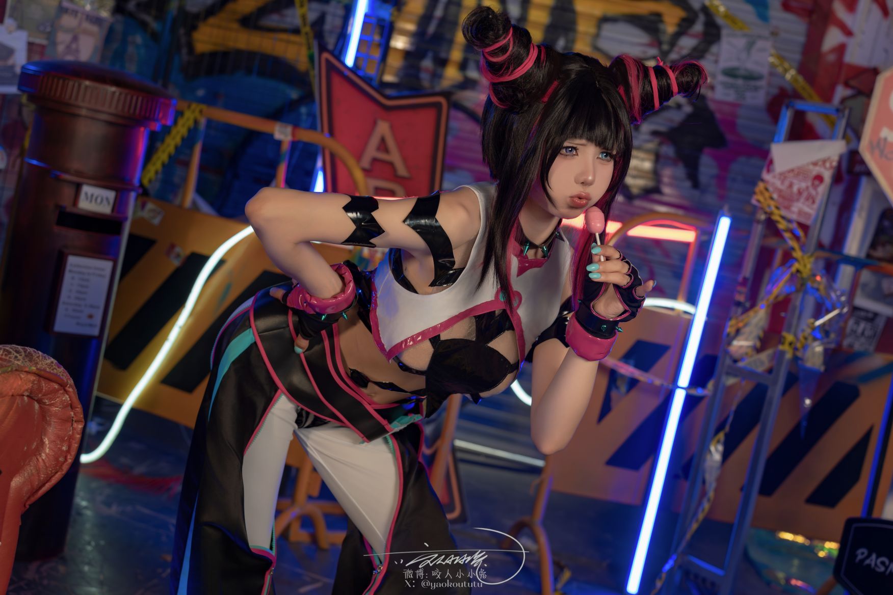 물어뜯는 작은 토끼 끈적끈적한 만두 토끼 - 5월 작품 『스트리트 파이터-한 주리』 [81P1V-1.39GB