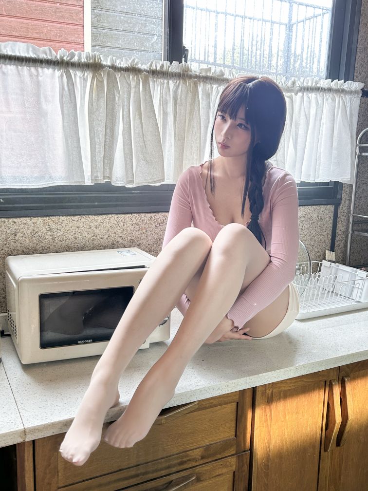 轩萧学姐 - 人妻2[121p+1v-874MB]