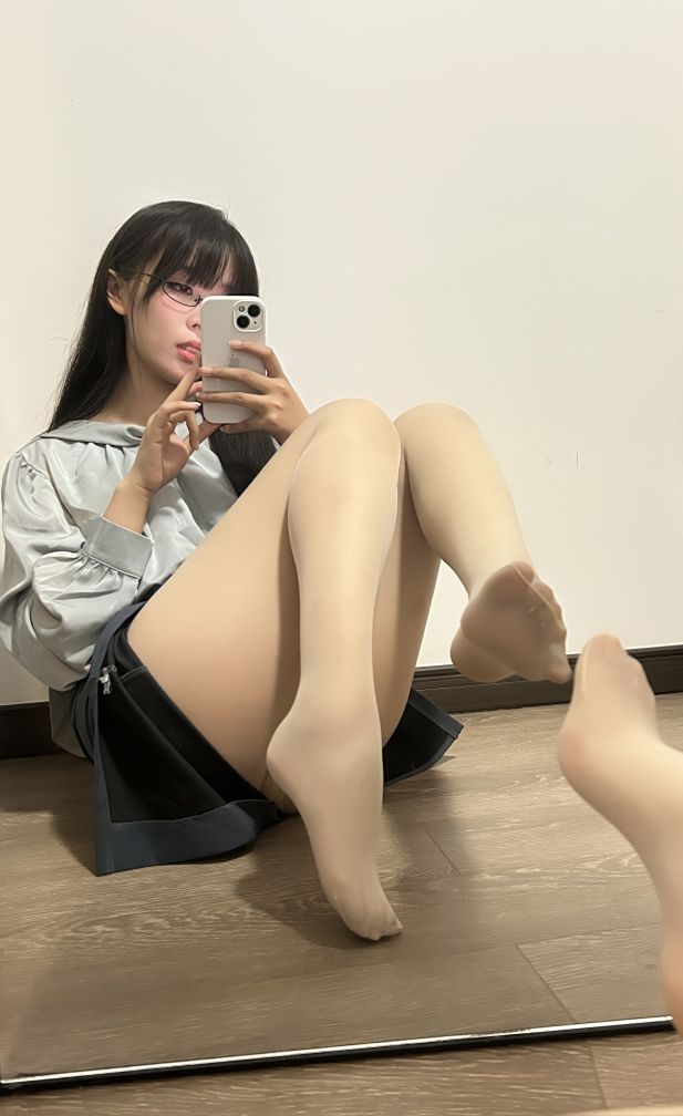 현소 선배 - 파란 치마 OL[170p4v-1.47G