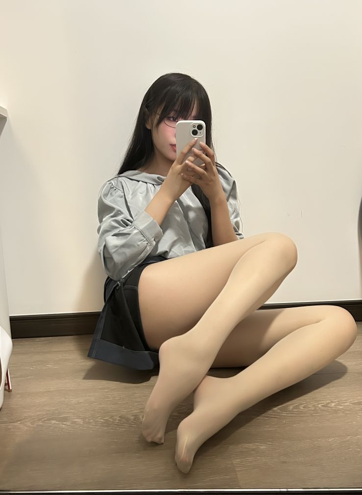 현소 선배 - 파란 치마 OL[170p4v-1.47G