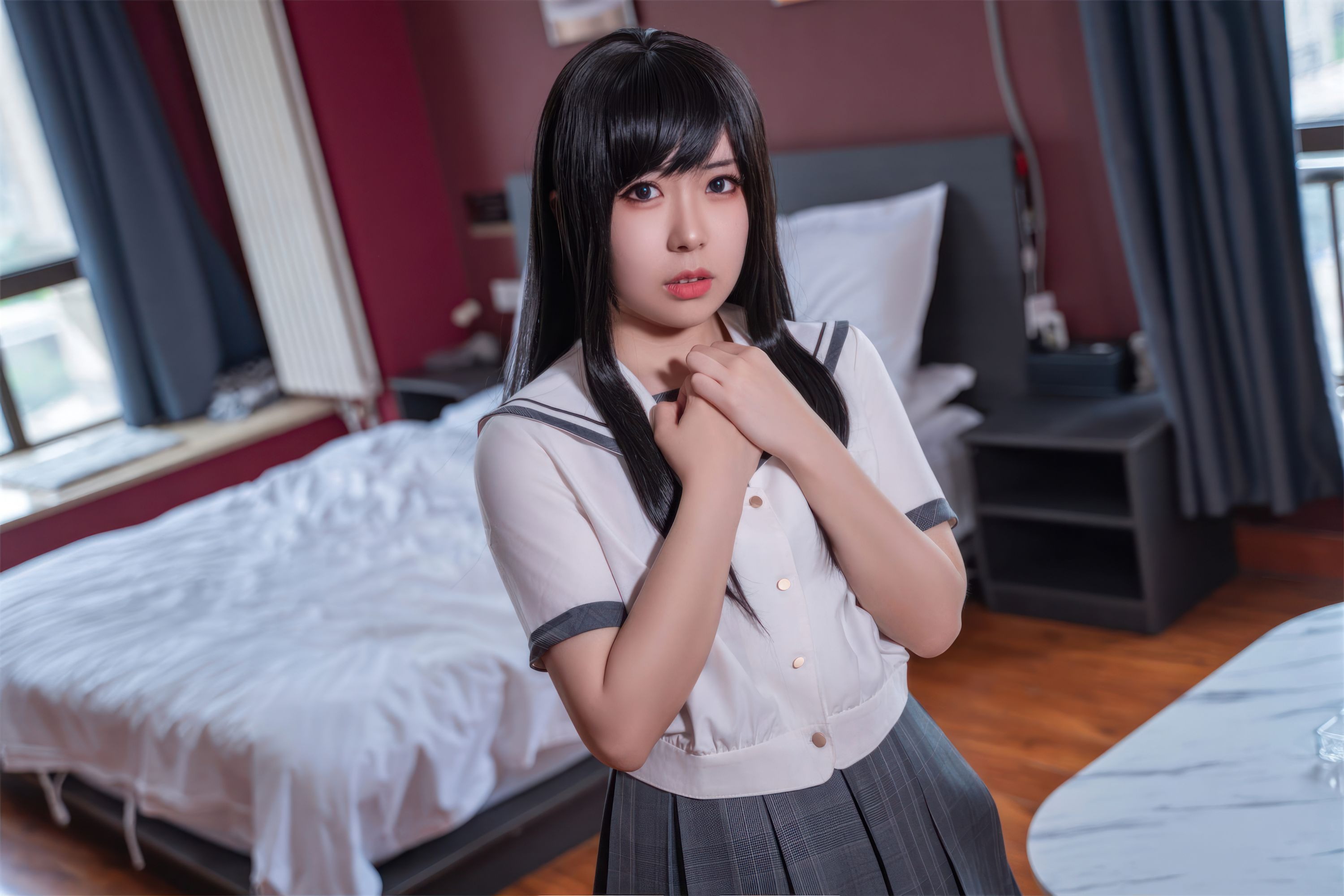 Hu Sen Sen: After Work OL2 108P