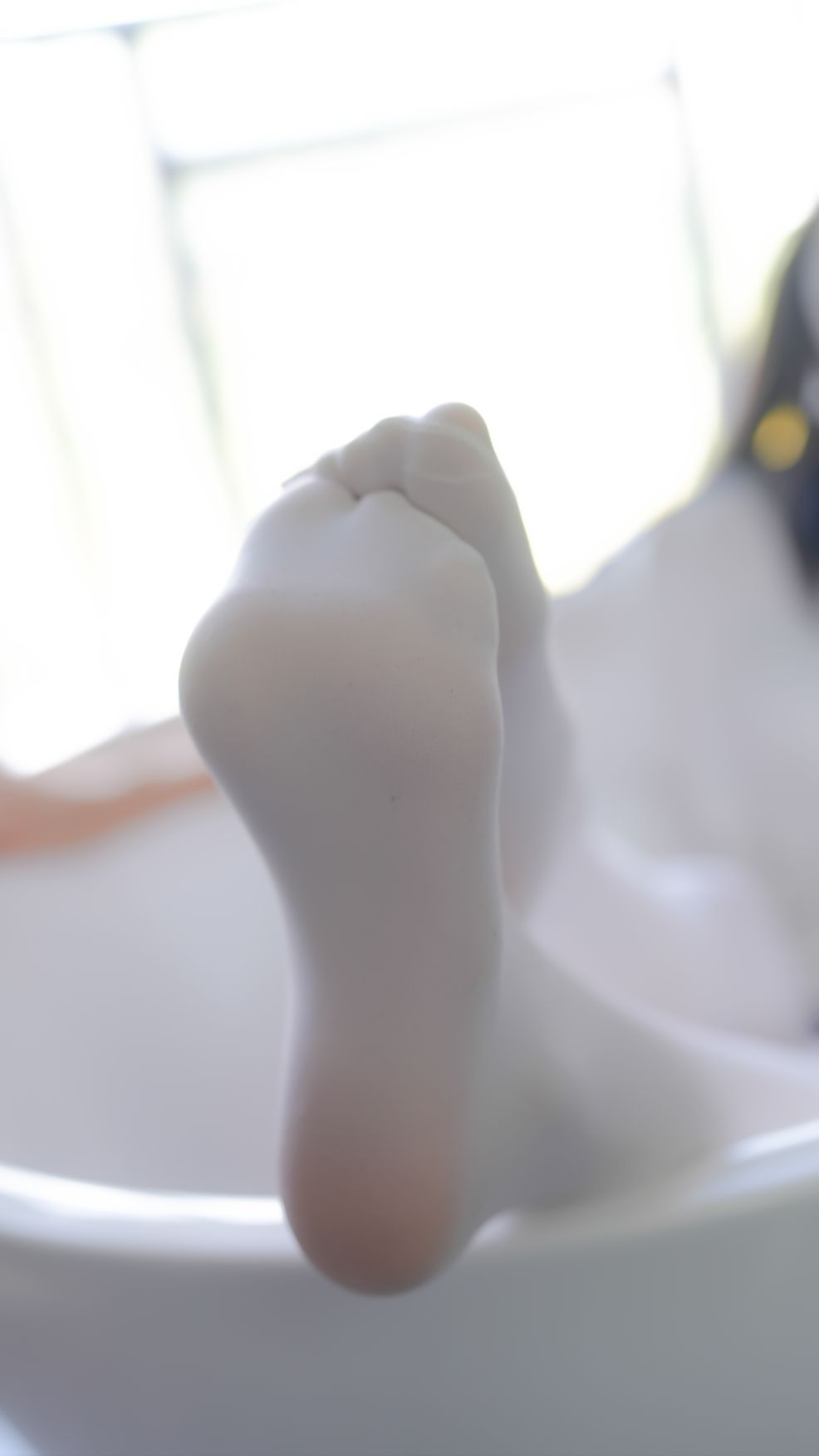 緊急企劃-小婕-校服白絲-R18 [65P1V-944M]