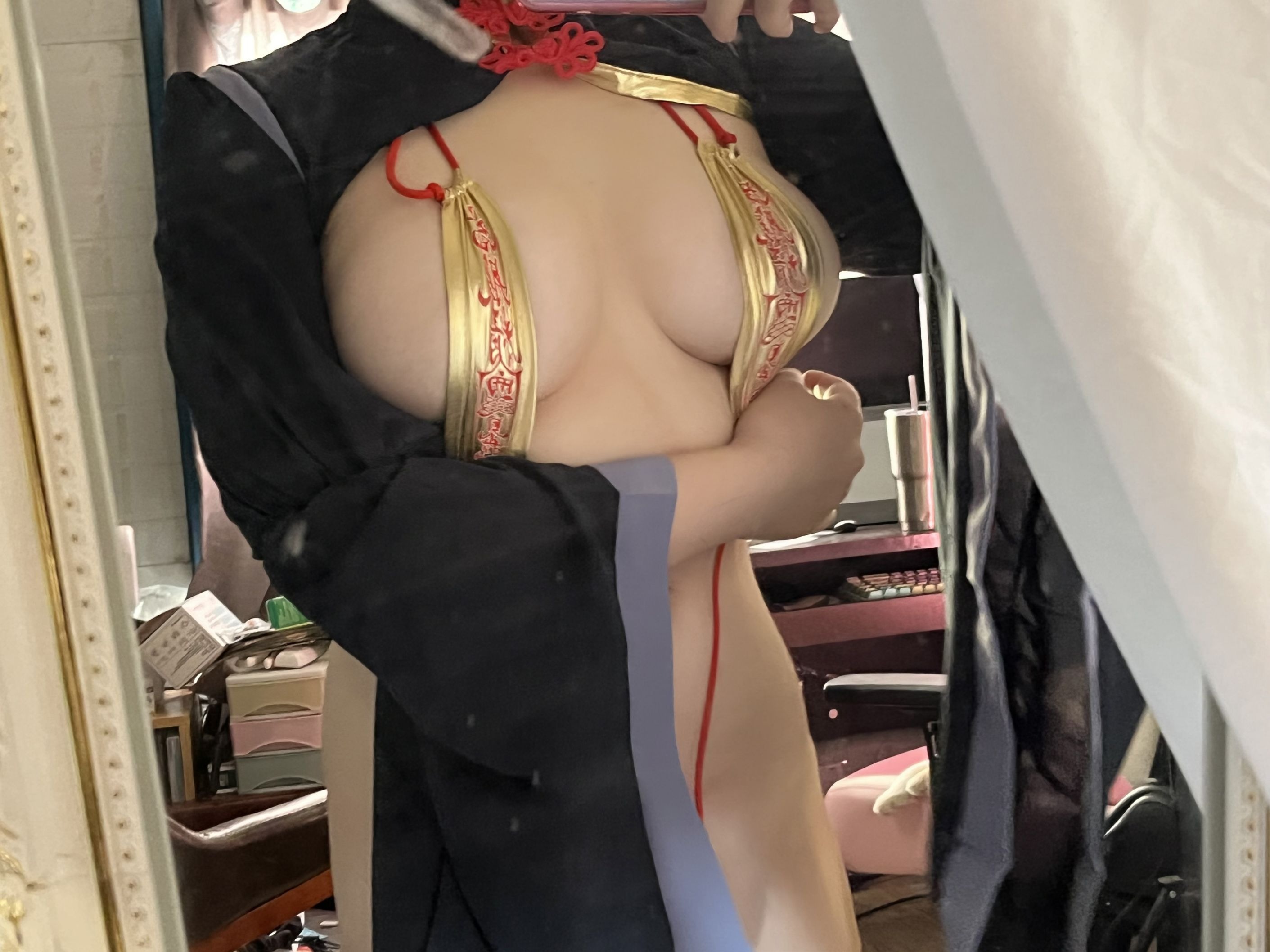 阿半今天很開心 奶光殭屍