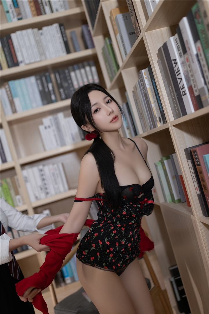 ユージジャンFish – 図書館 [82P-666M] 20240704s