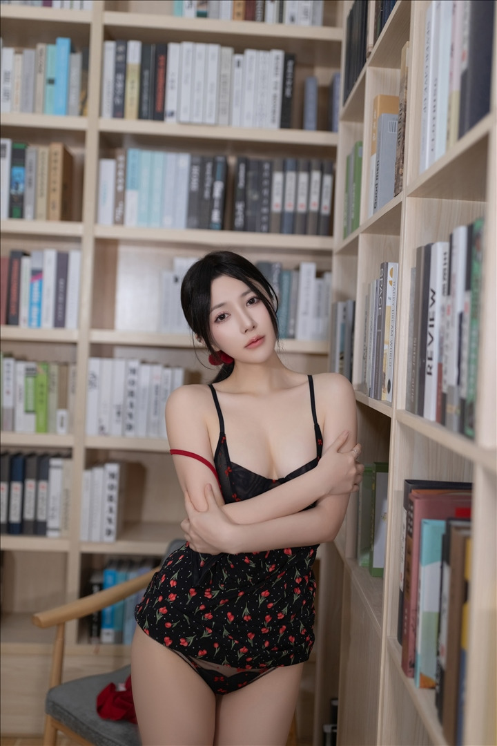 ユージジャンFish – 図書館 [82P-666M] 20240704s