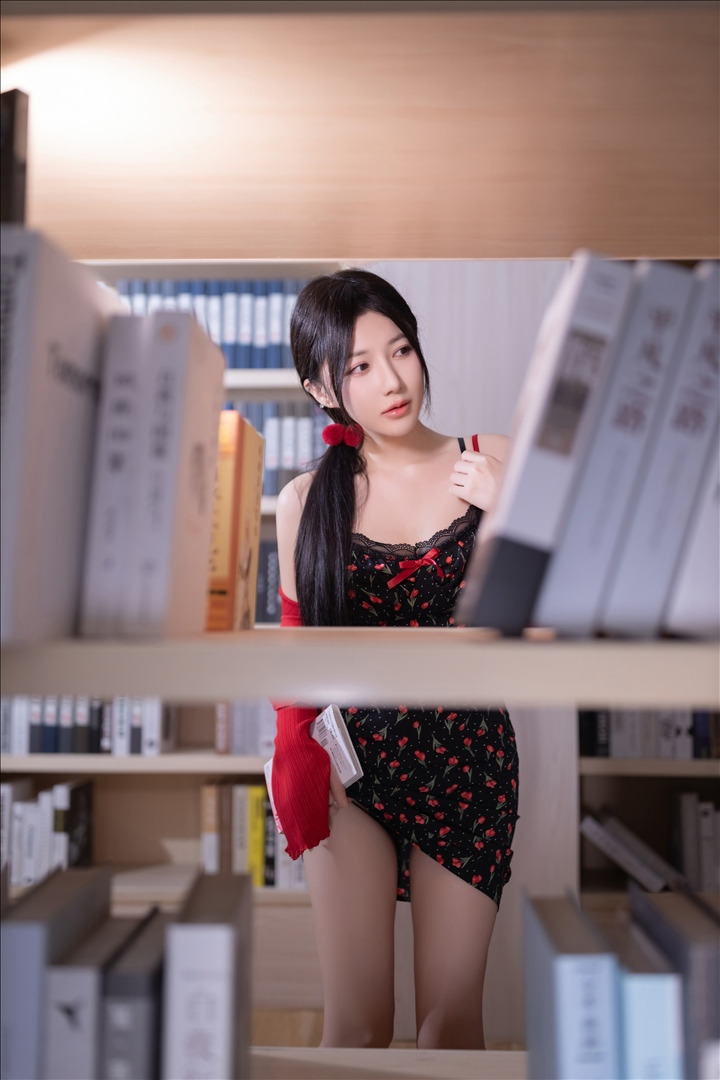 ユージジャンFish – 図書館 [82P-666M] 20240704s