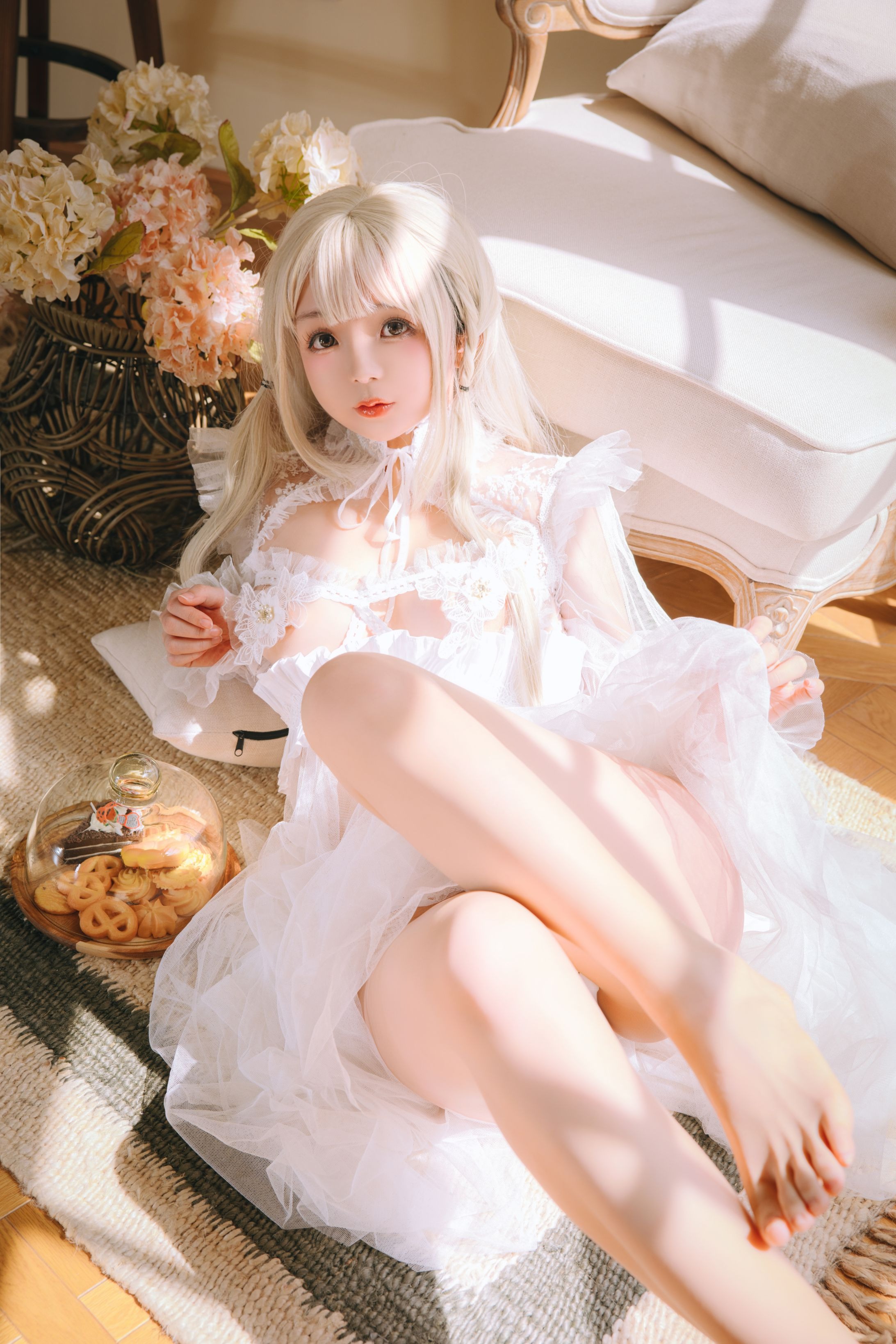 ニナキョウ 白いガーゼ衣 136P4V