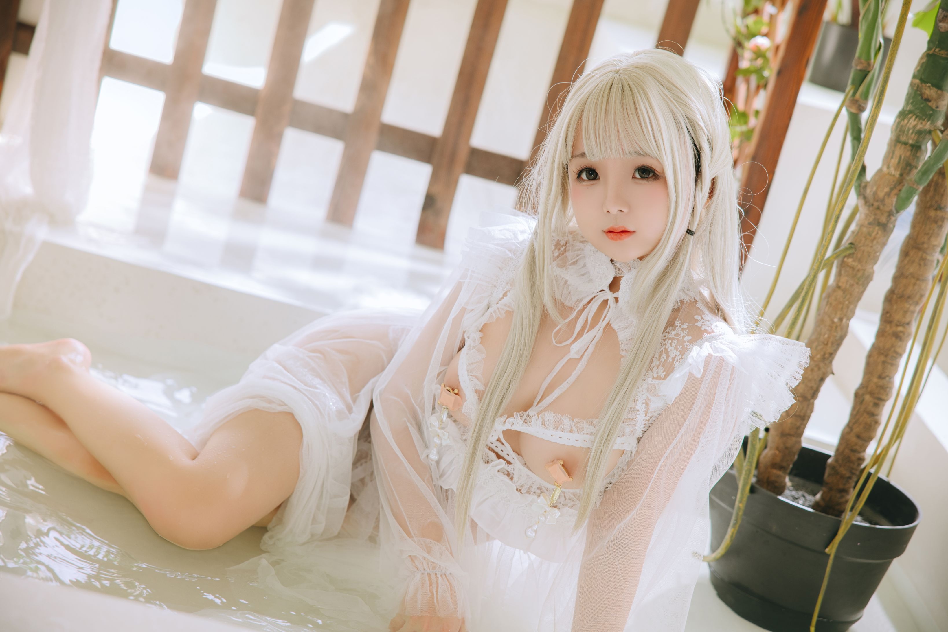 Rinaijiao White Yarn Clothes 136P4V