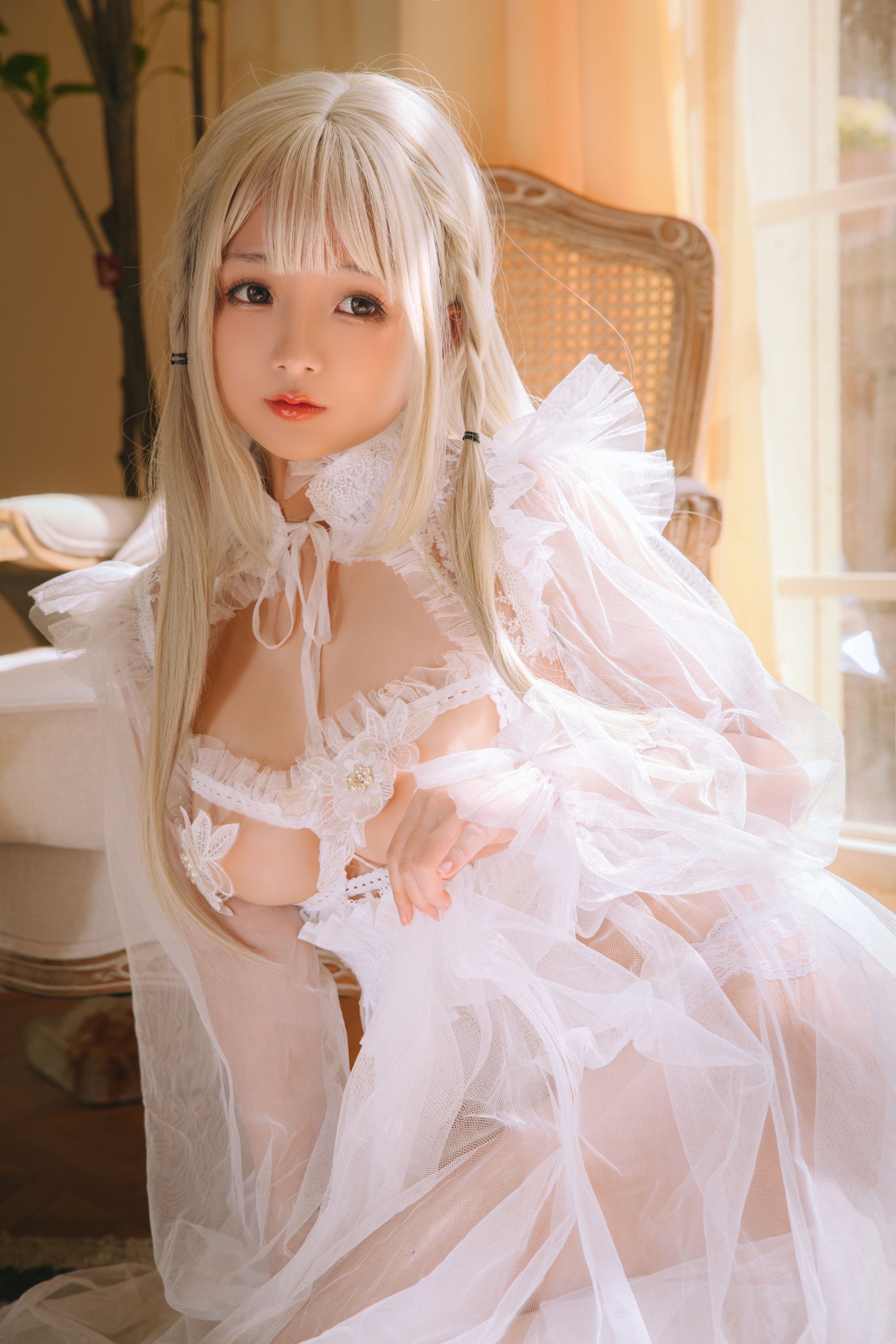 ニナキョウ 白いガーゼ衣 136P4V