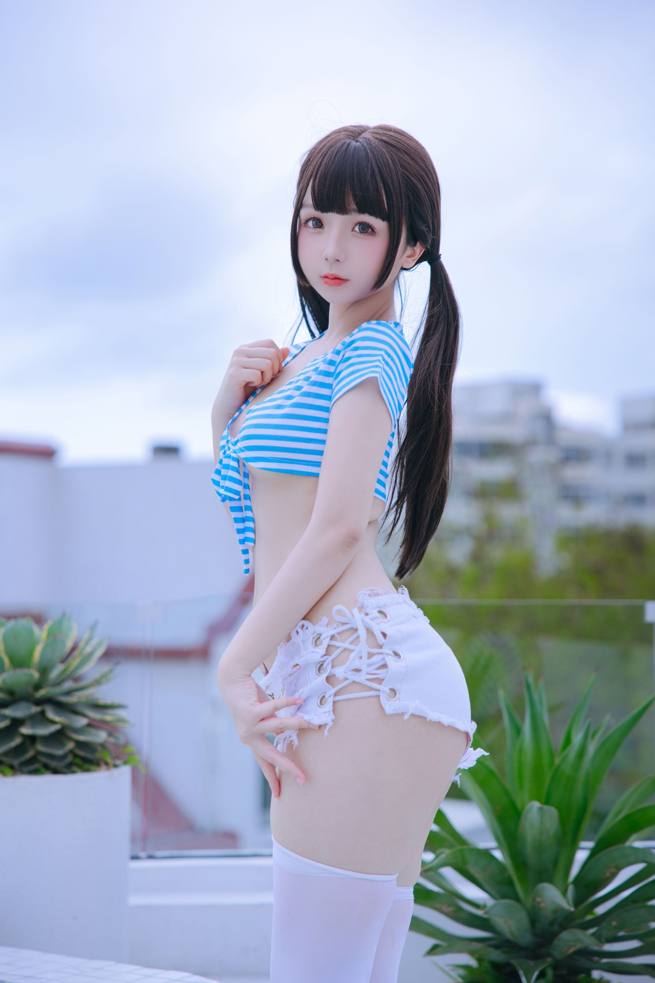 日奈嬌 藍白條 150P6V