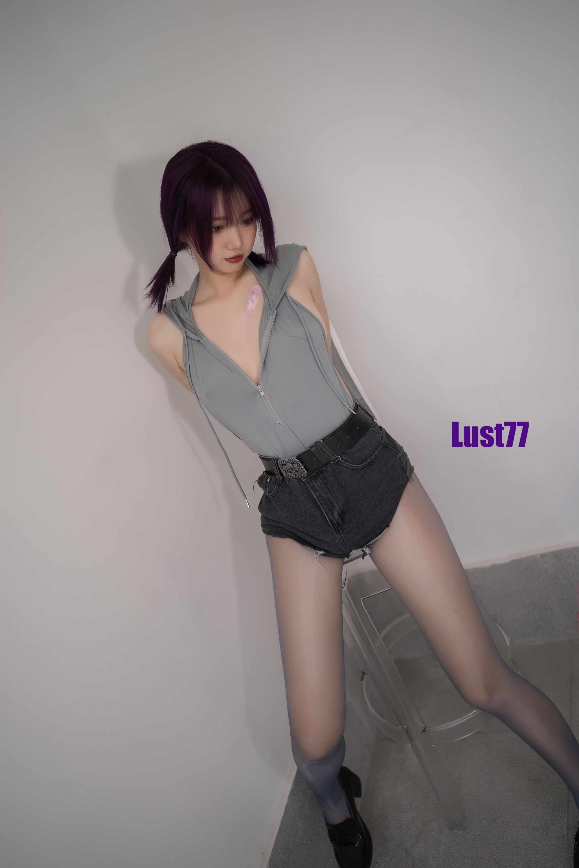 칠칠은 귀엽지 않다 작은 회색 토끼 71P1V