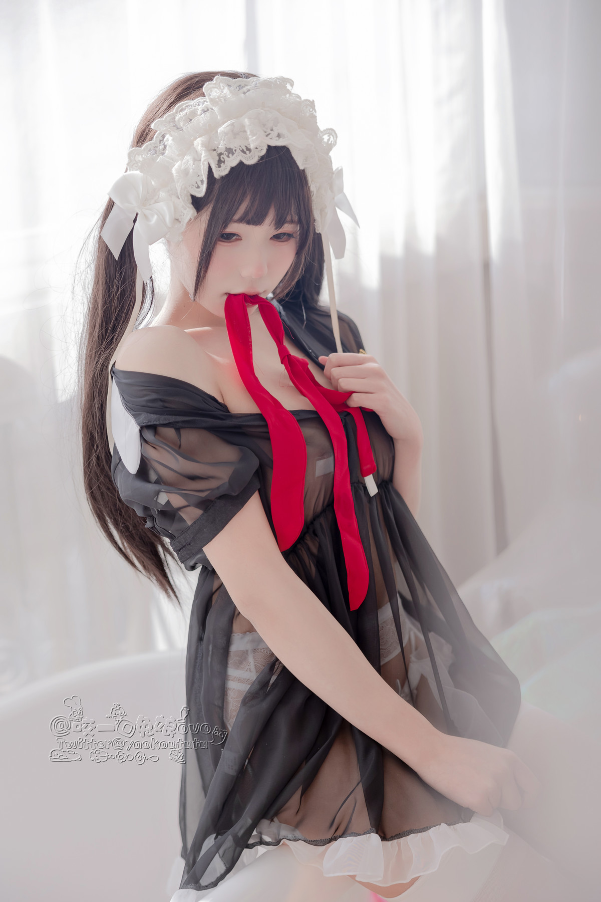 Cosplay Niên Niên Đoàn Tử Thỏ Hắc Bạch Nữ Phụ