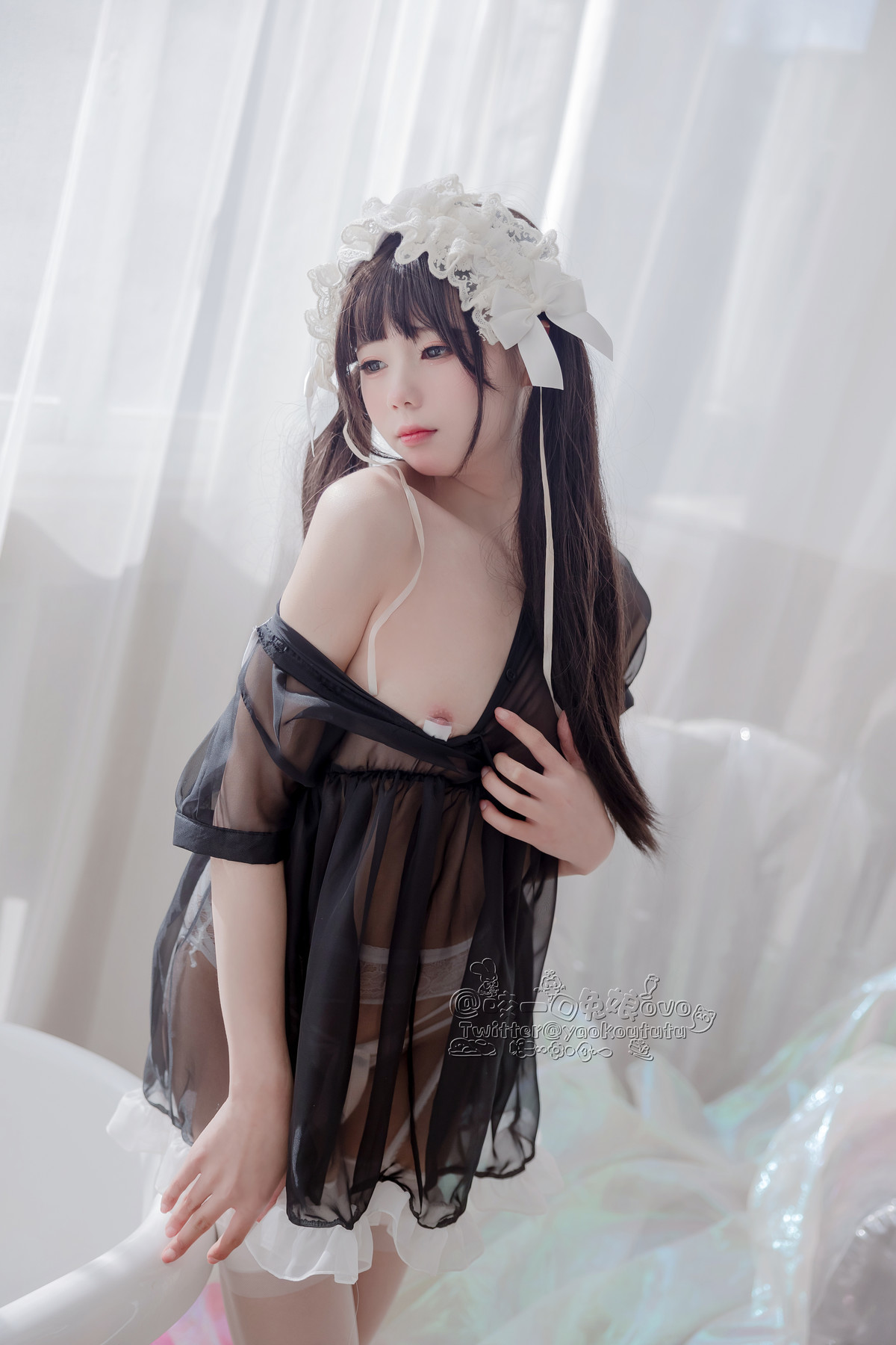 Cosplay Niên Niên Đoàn Tử Thỏ Hắc Bạch Nữ Phụ