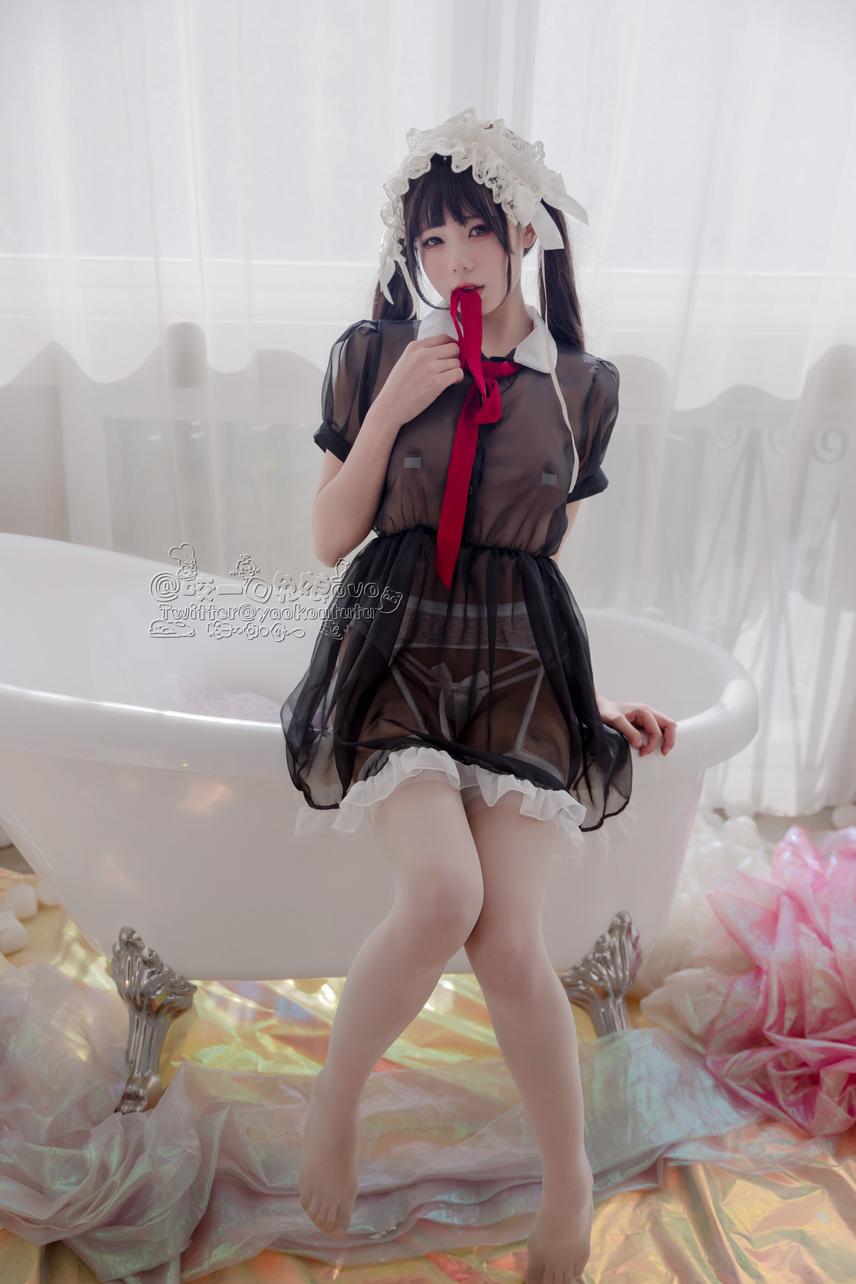 Cosplay Niên Niên Đoàn Tử Thỏ Hắc Bạch Nữ Phụ