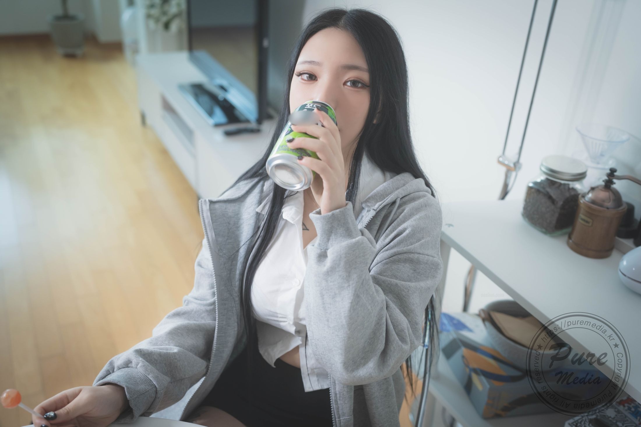 純媒體] 第231卷 延華 - 拜訪隔壁的女孩 64頁