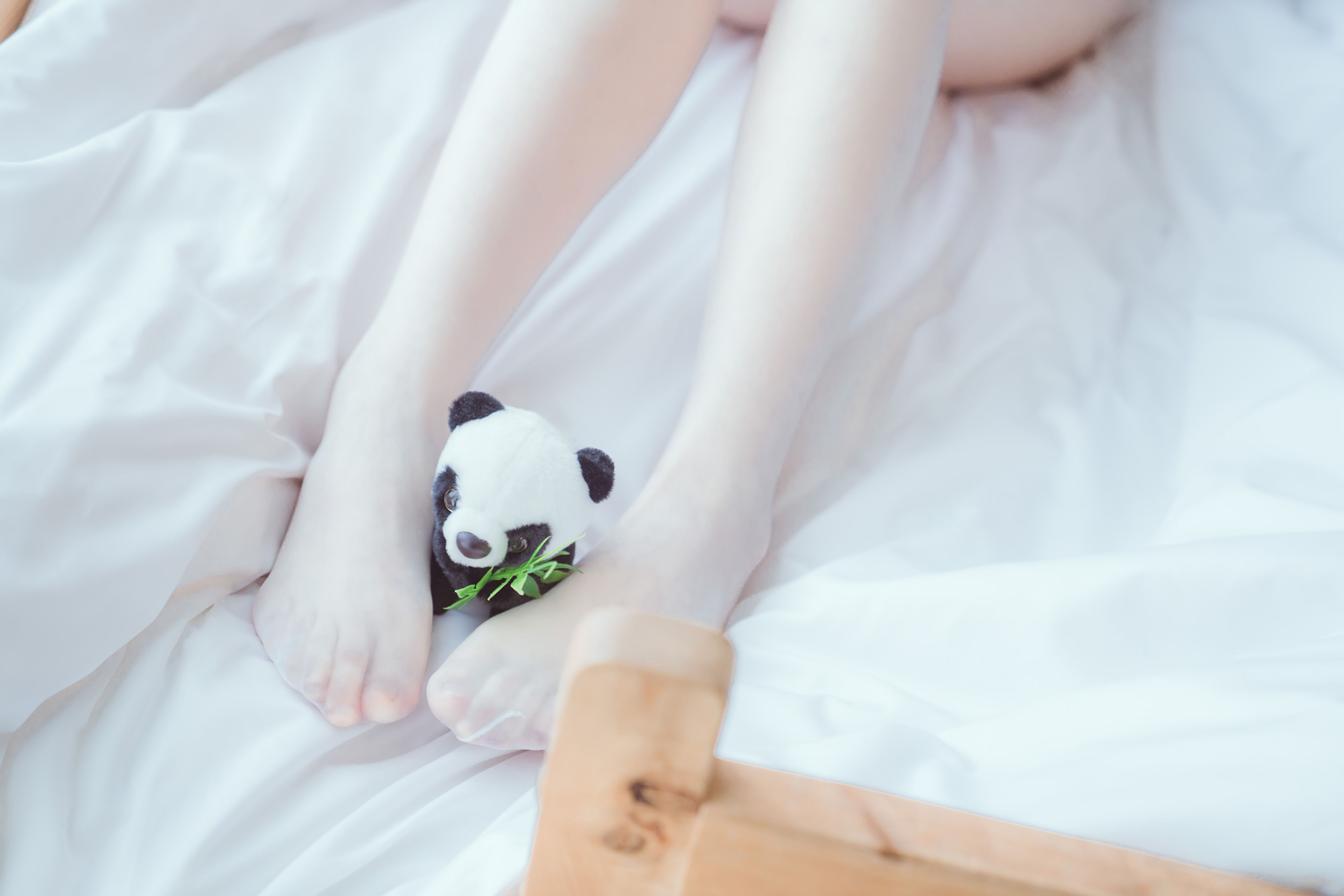 Natsuko Xia Xia Zi Panda Maid 64P1V