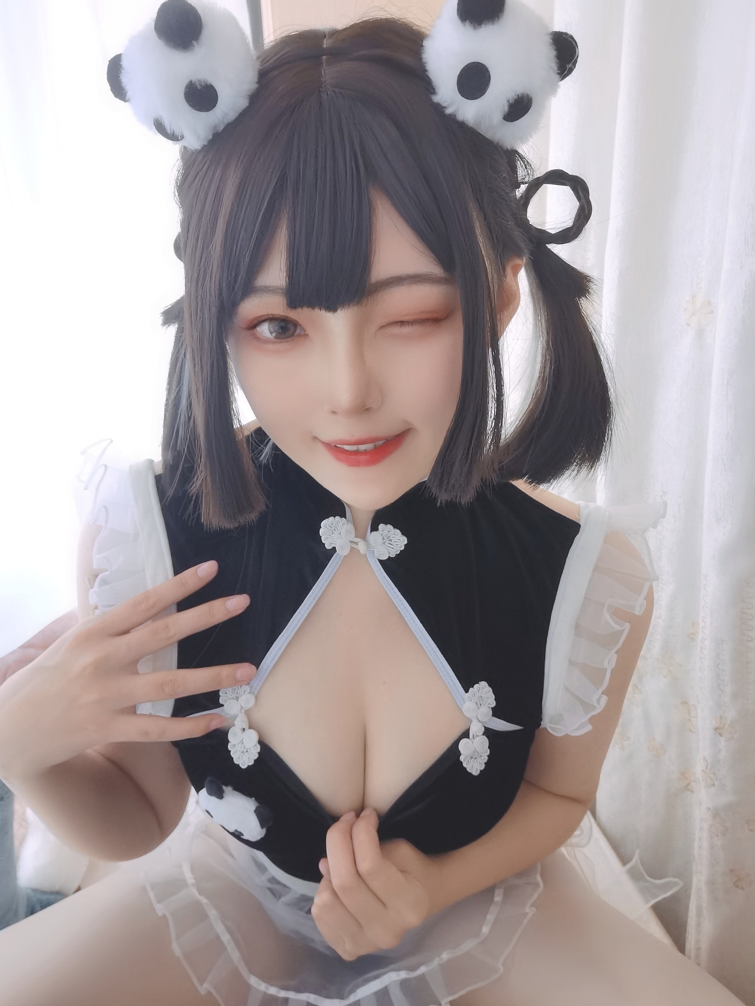 Natsuko Xia Xia Zi Panda Maid 64P1V