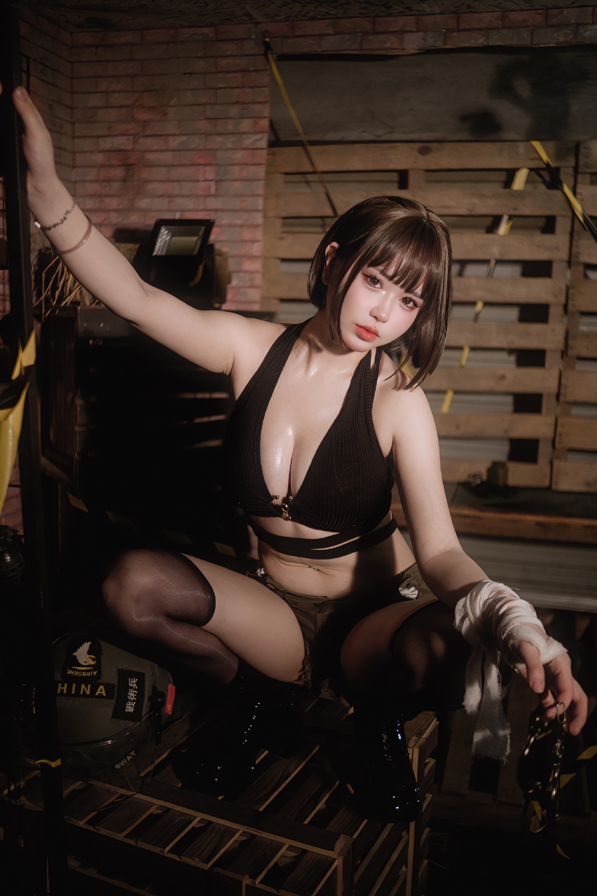 蒂娜很妖孽呀 短髮女特工 42P