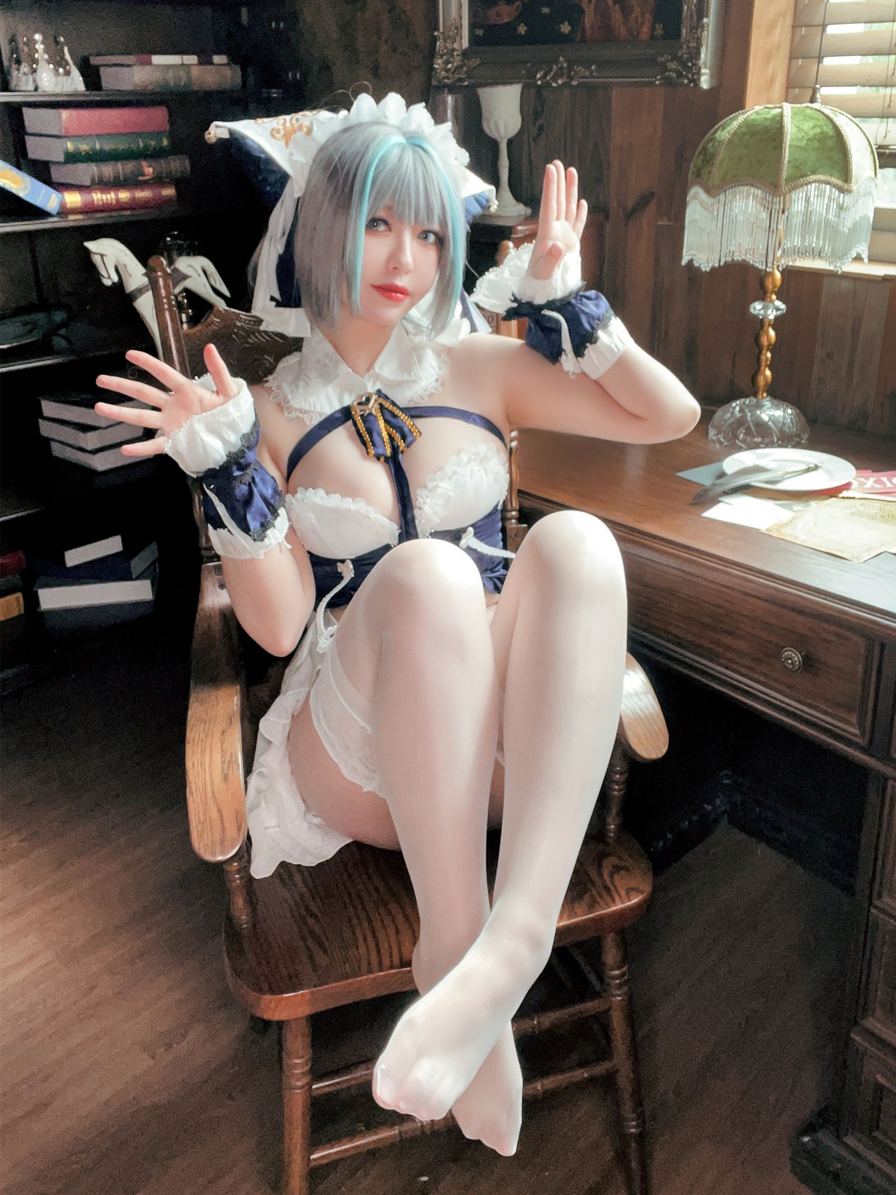ハンバン子 アズールレーン チェシャー抱き枕 56P